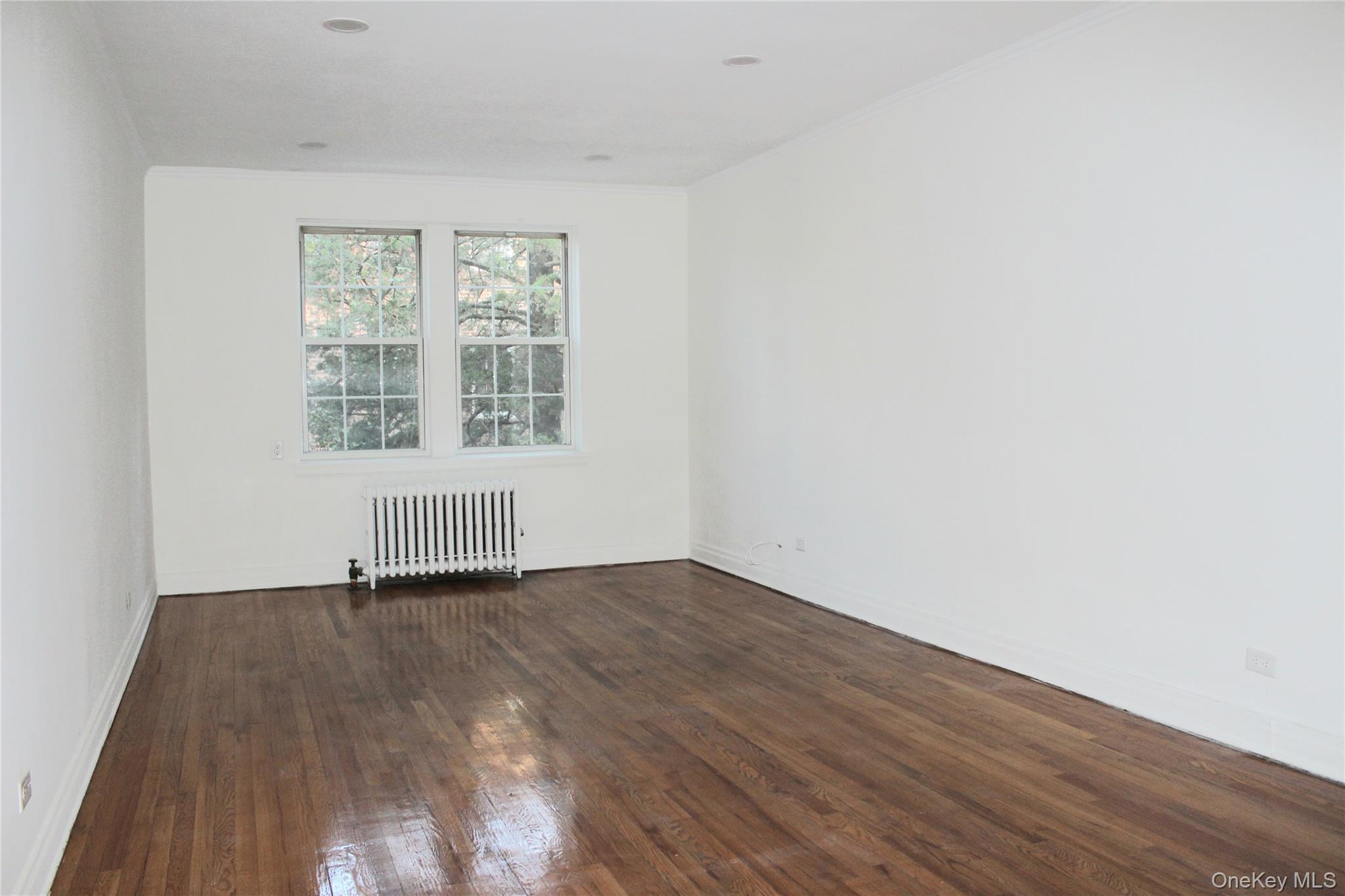 #2 photo, 1 Ash place, ナッソー郡 Great Neck Plaza , NY 11021