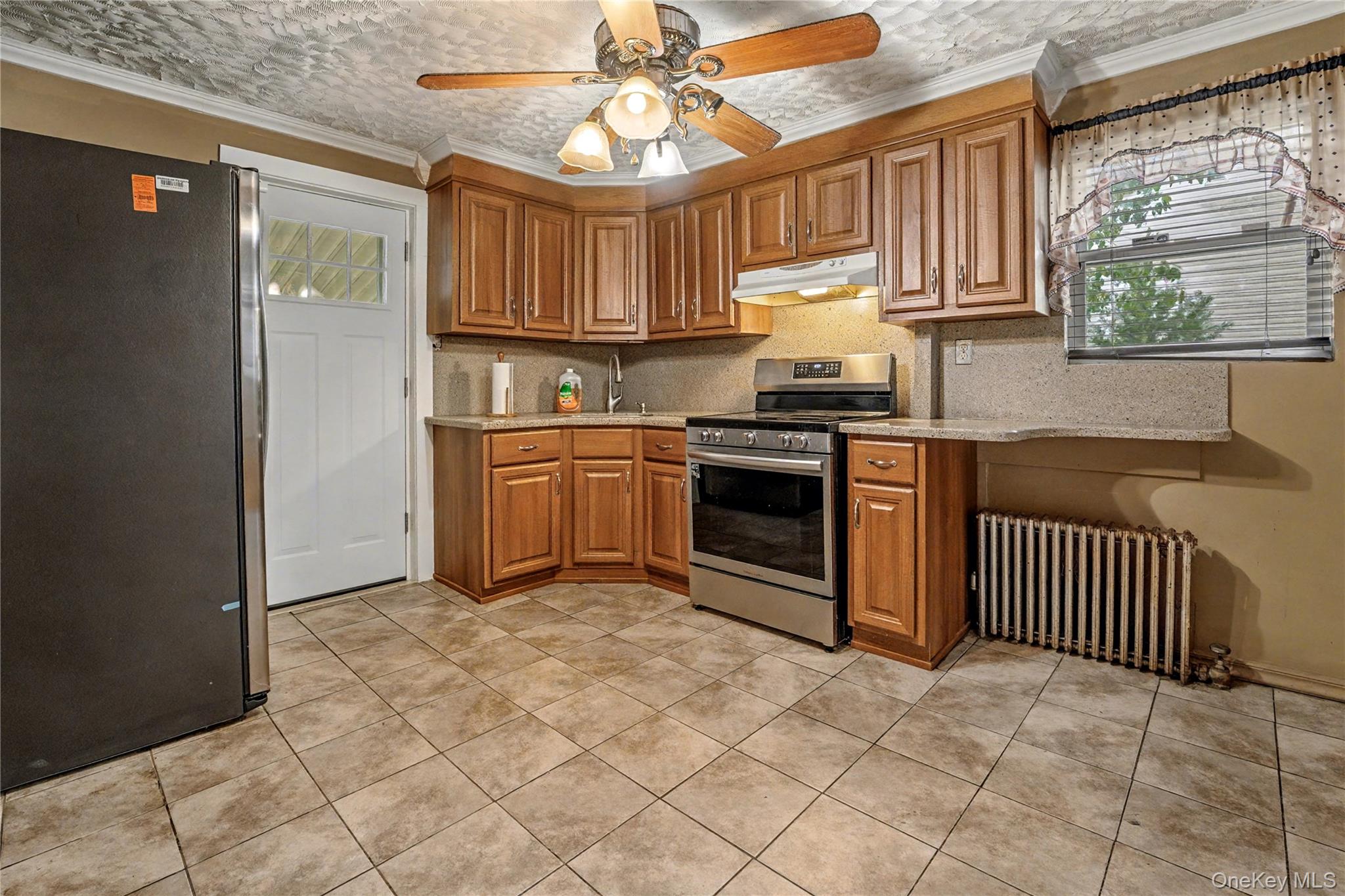 #4 photo, 77 Duke Street, サフォーク郡 Deer Park , NY 11729