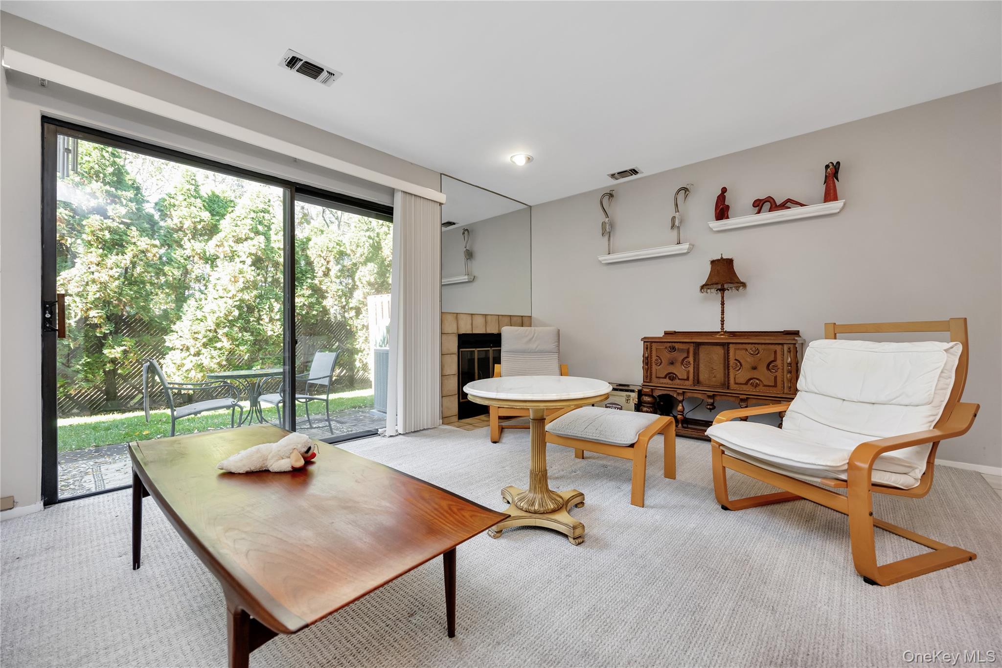 #13 photo, 22 Balsam Court, Wantagh , NY 11793