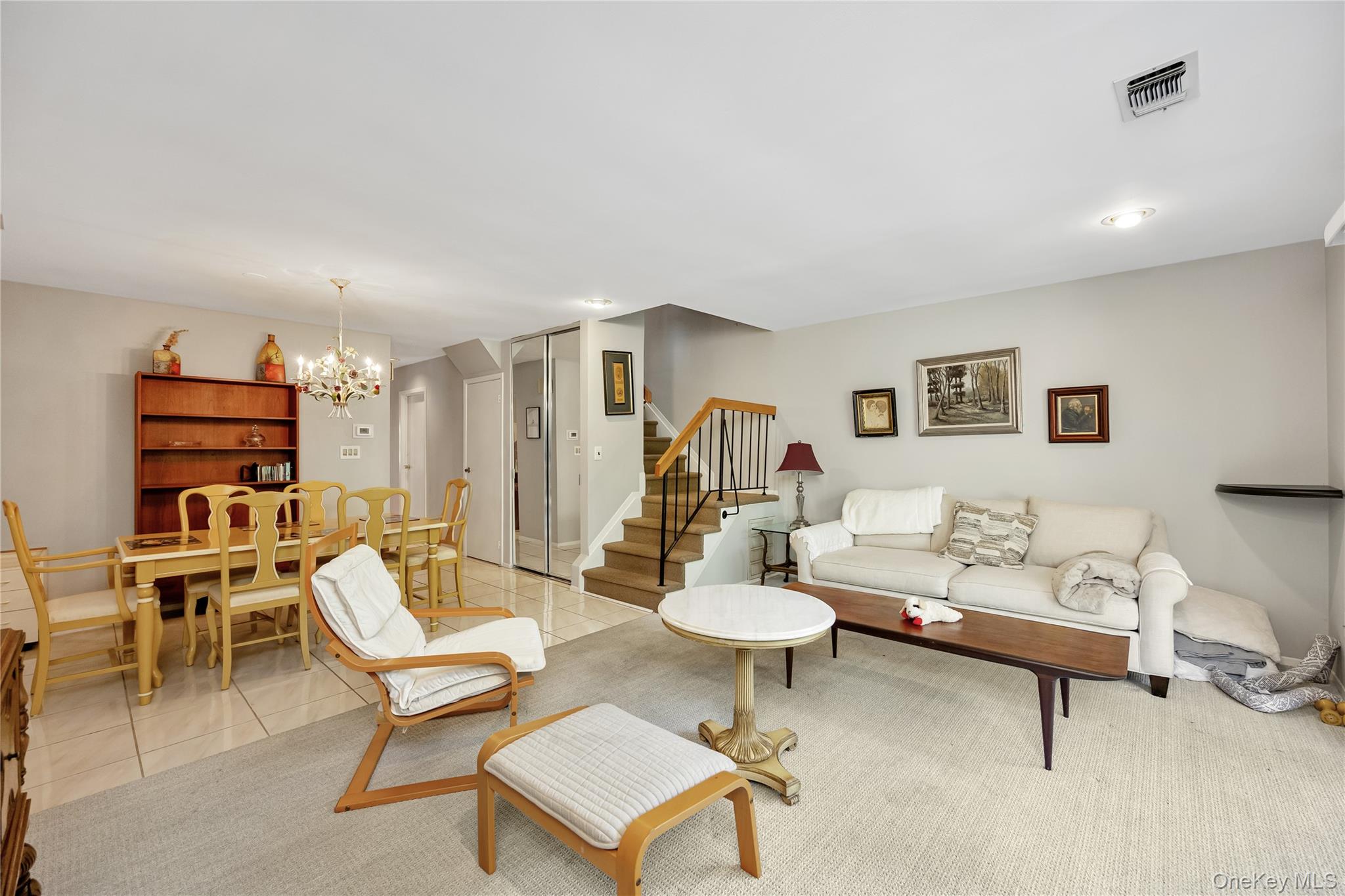 #14 photo, 22 Balsam Court, Wantagh , NY 11793