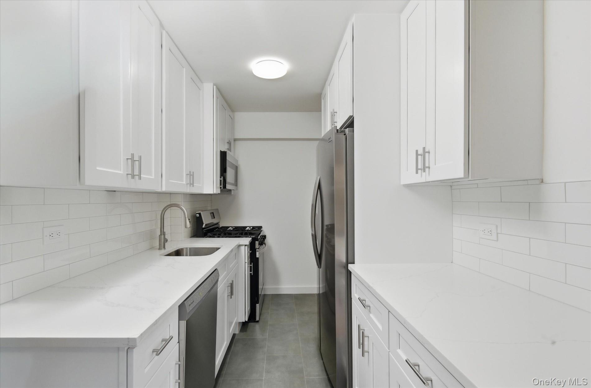 #9 photo, 21-15 34th Avenue, クイーンズ区 Astoria , NY 11106