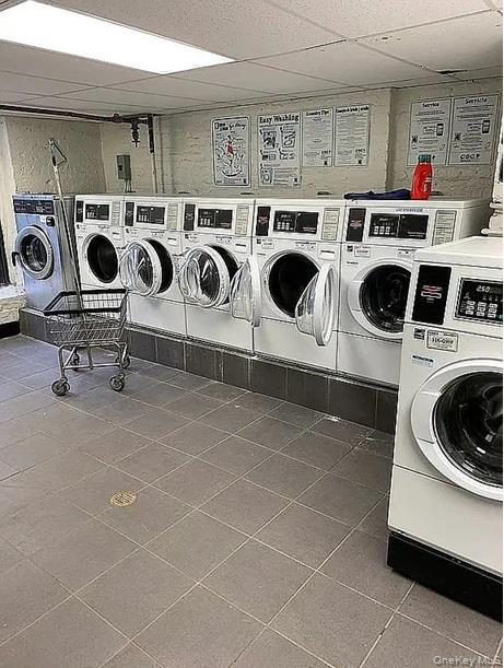 #11 photo, 21-37 33rd Street, クイーンズ区 Astoria , NY 11103