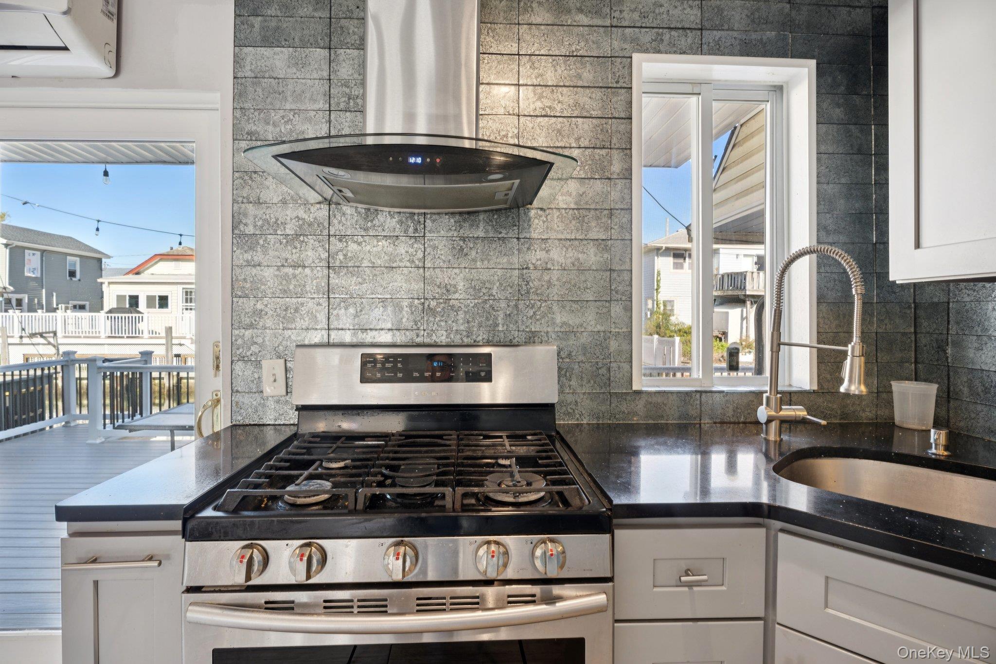 #12 photo, 31 Arthur Street, Baldwin , NY 11510