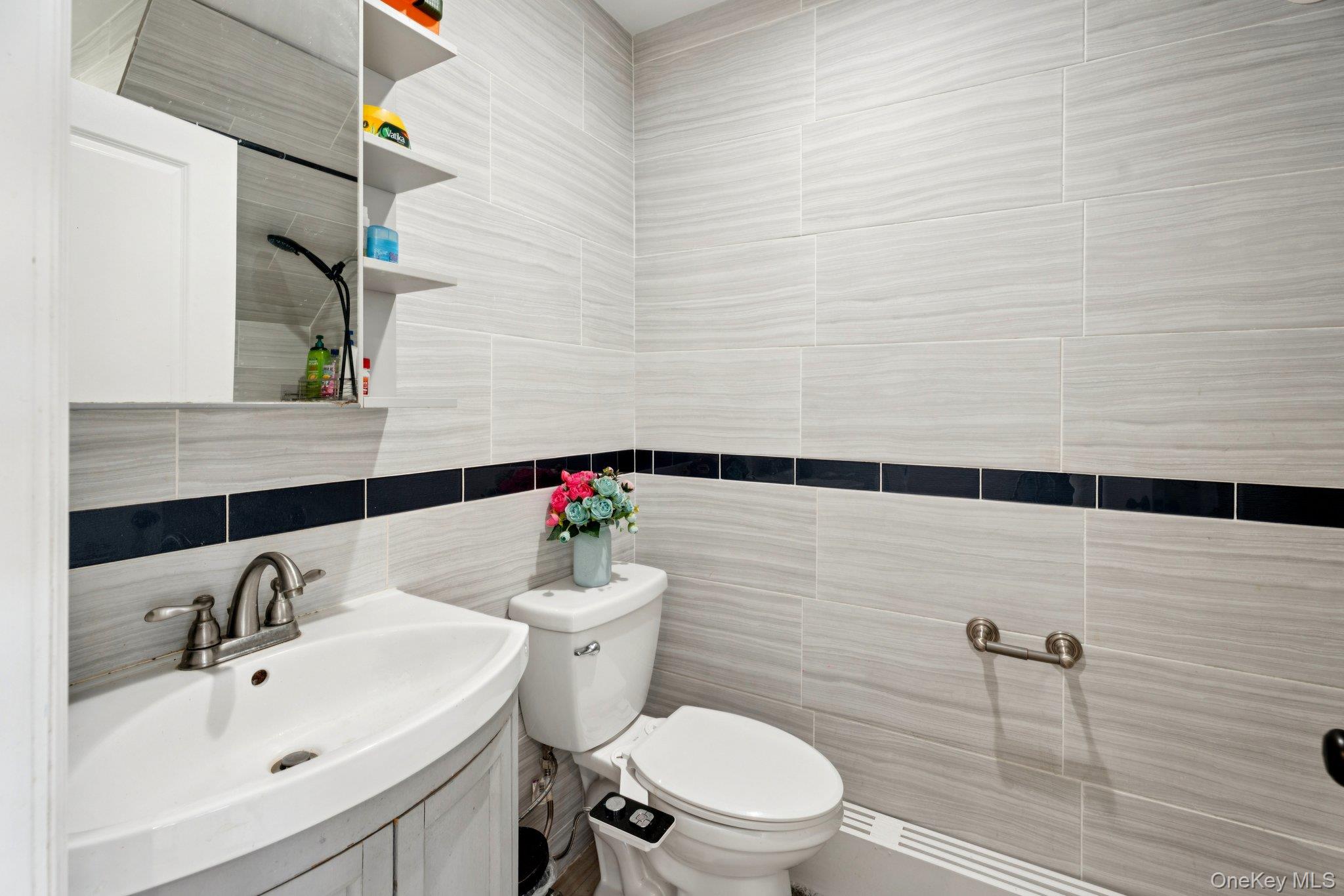 #18 photo, 31 Arthur Street, Baldwin , NY 11510