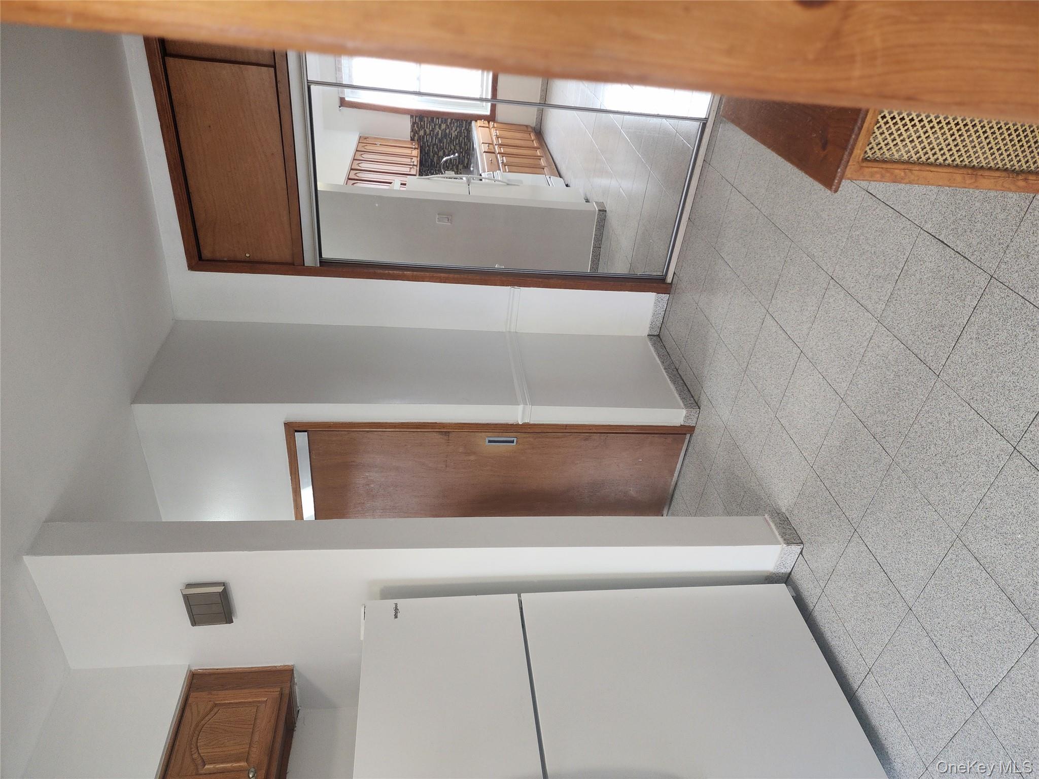 #6 photo, 60-48 68th Road, クイーンズ区 Ridgewood , NY 11385