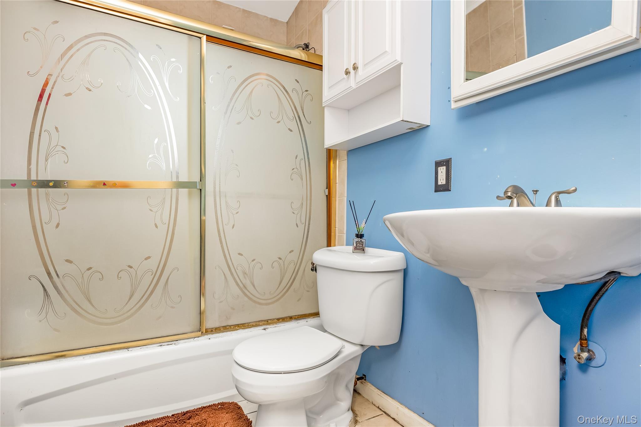 #18 photo, 58 Albatross Road, Levittown , NY 11756