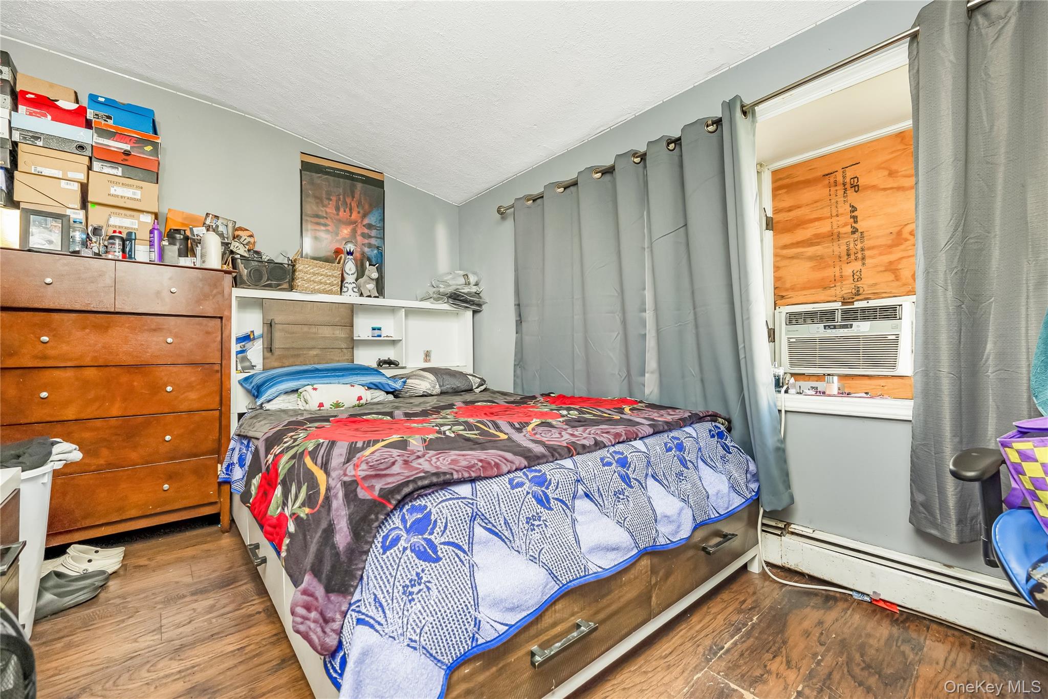 #20 photo, 58 Albatross Road, Levittown , NY 11756