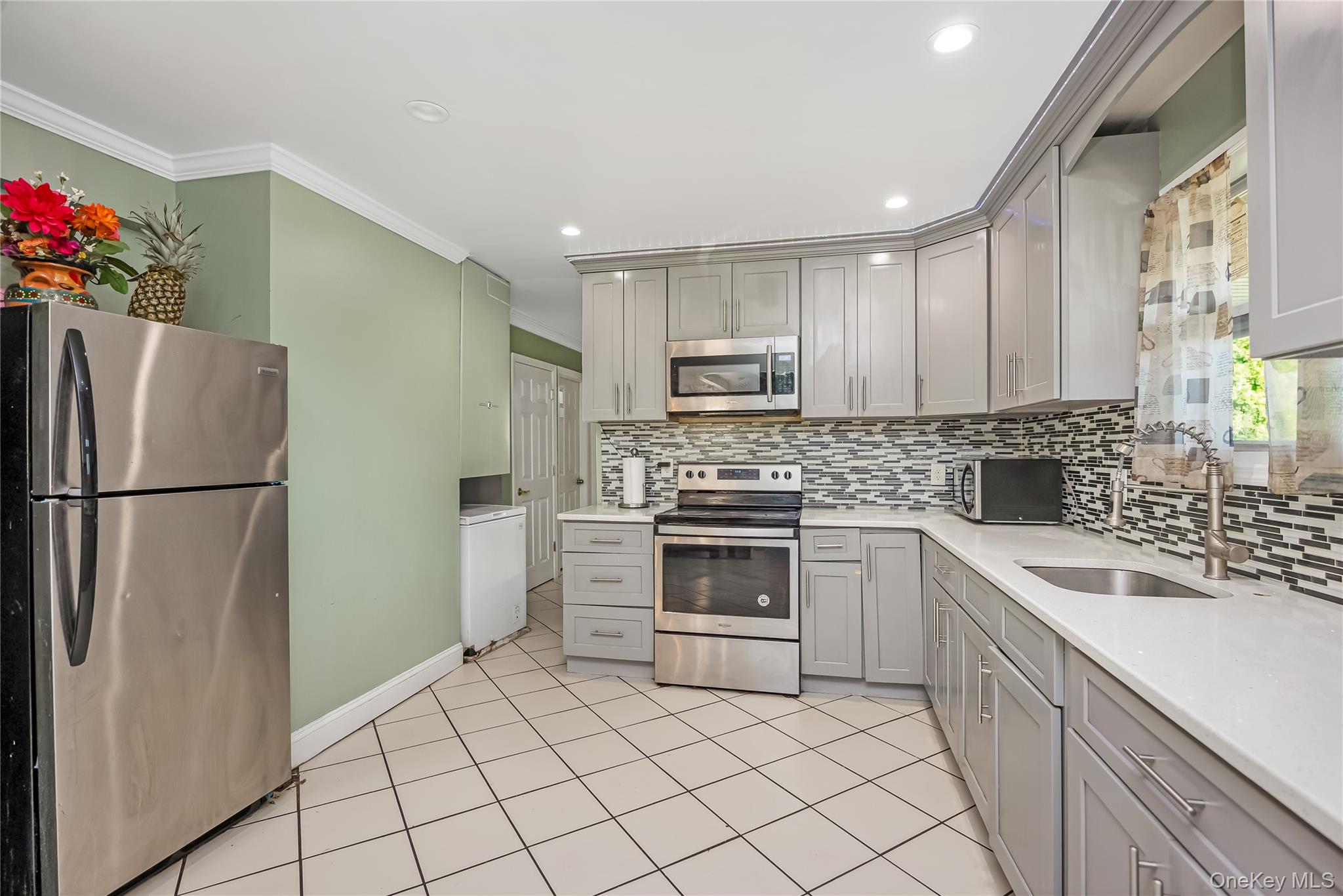 #3 photo, 58 Albatross Road, Levittown , NY 11756