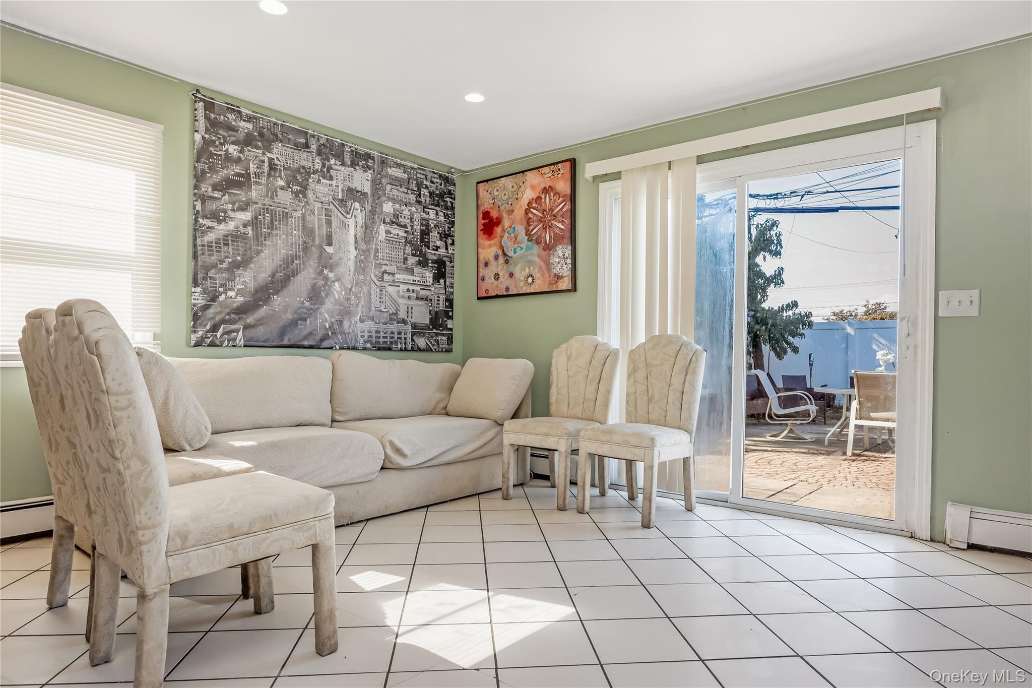 #7 photo, 58 Albatross Road, Levittown , NY 11756