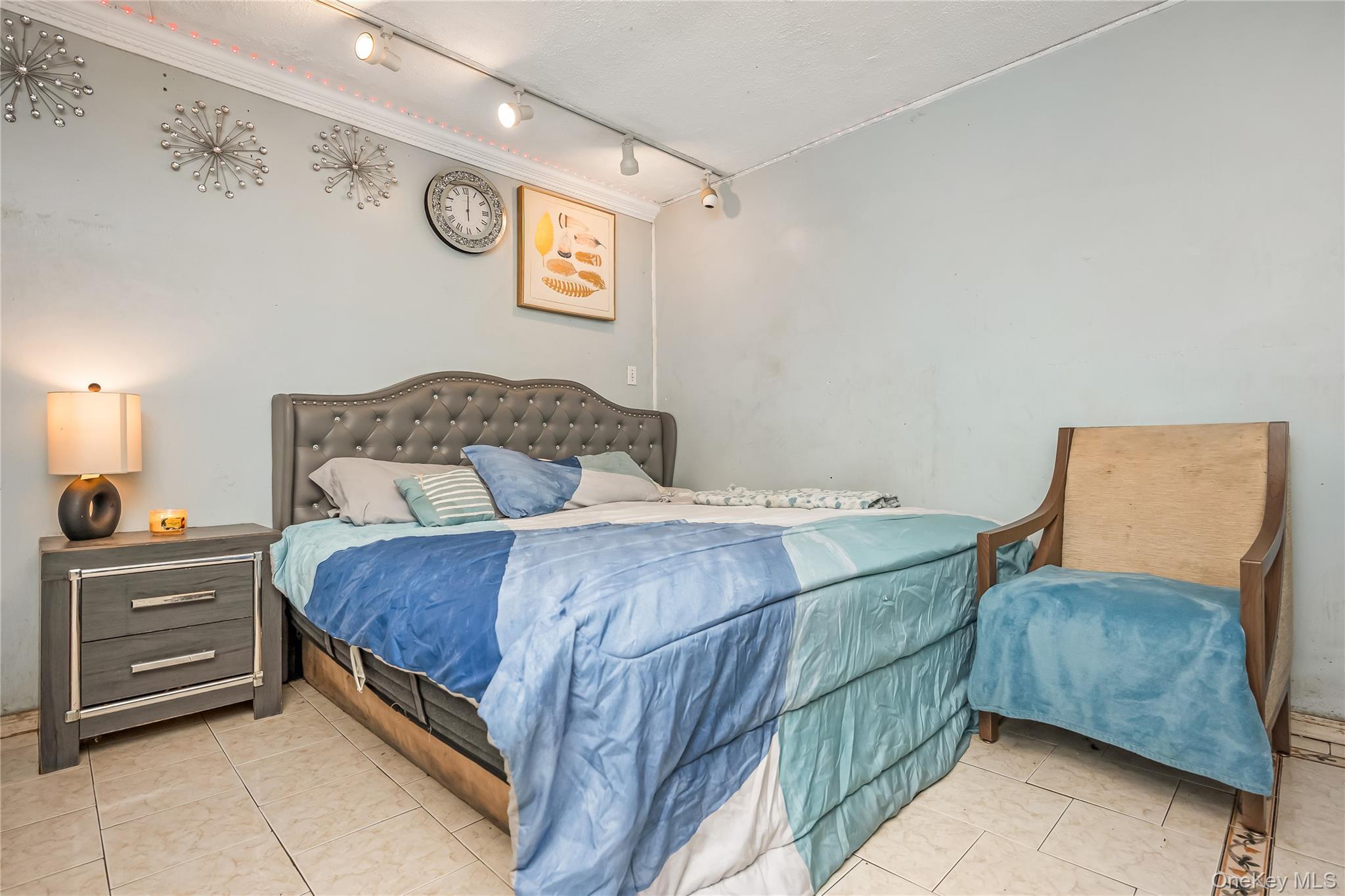 #9 photo, 58 Albatross Road, Levittown , NY 11756