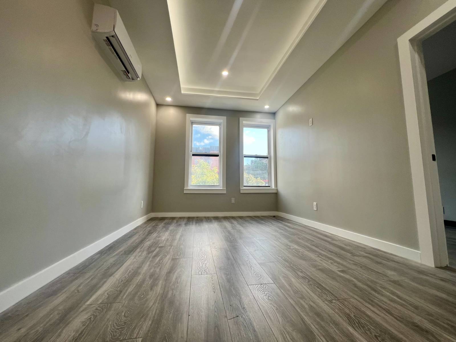 #2 photo, 8105 northern blvd, クイーンズ区 Jackson Heights , NY 11372