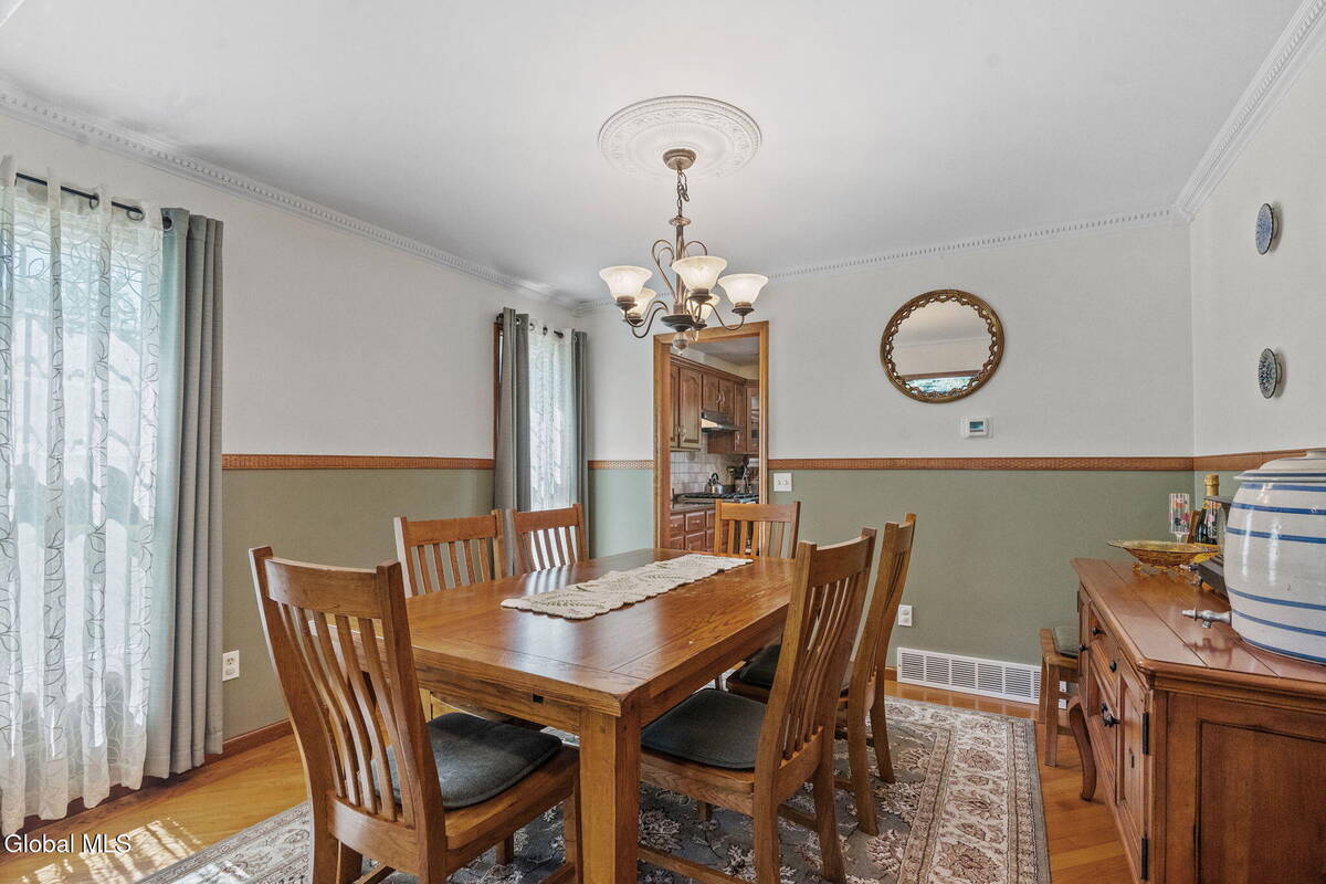 #11 photo, 6 Wayto Lane, Clifton Park , NY 12019