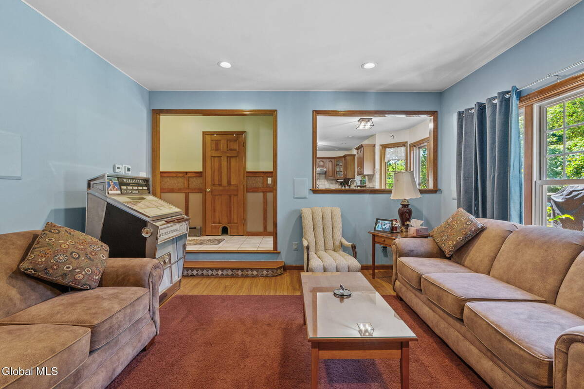 #21 photo, 6 Wayto Lane, Clifton Park , NY 12019