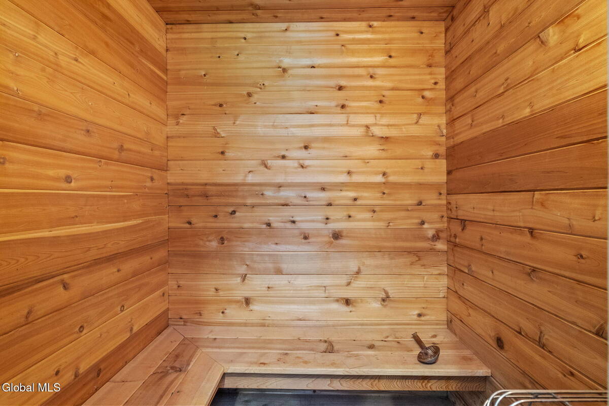 #27 photo, 6 Wayto Lane, Clifton Park , NY 12019