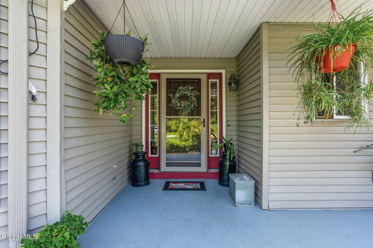 #4 photo, 6 Wayto Lane, Clifton Park , NY 12019