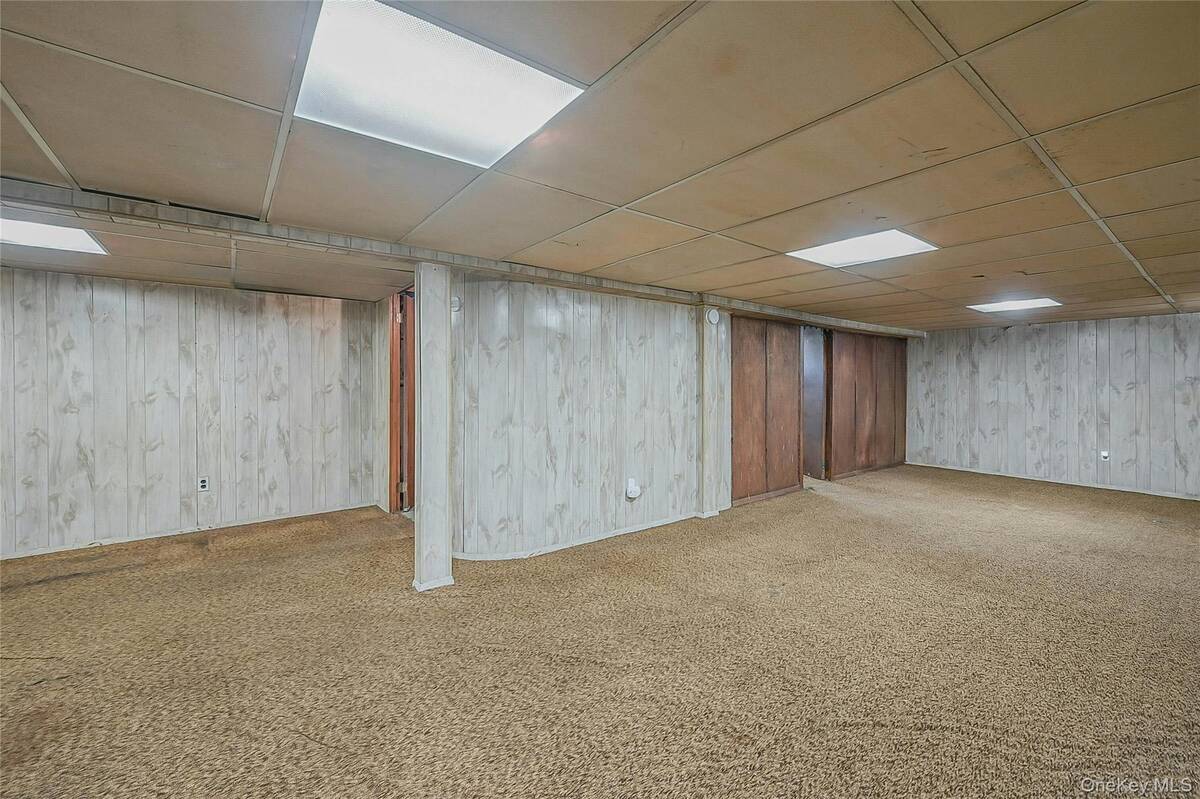 #23 photo, 92 Grand Boulevard, Wyandanch , NY 11798