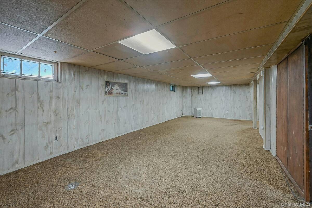 #24 photo, 92 Grand Boulevard, Wyandanch , NY 11798