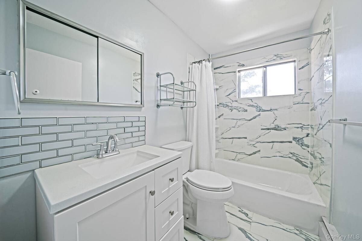 #11 photo, 55 Clifton Place, Port Jefferson Station , NY 11776