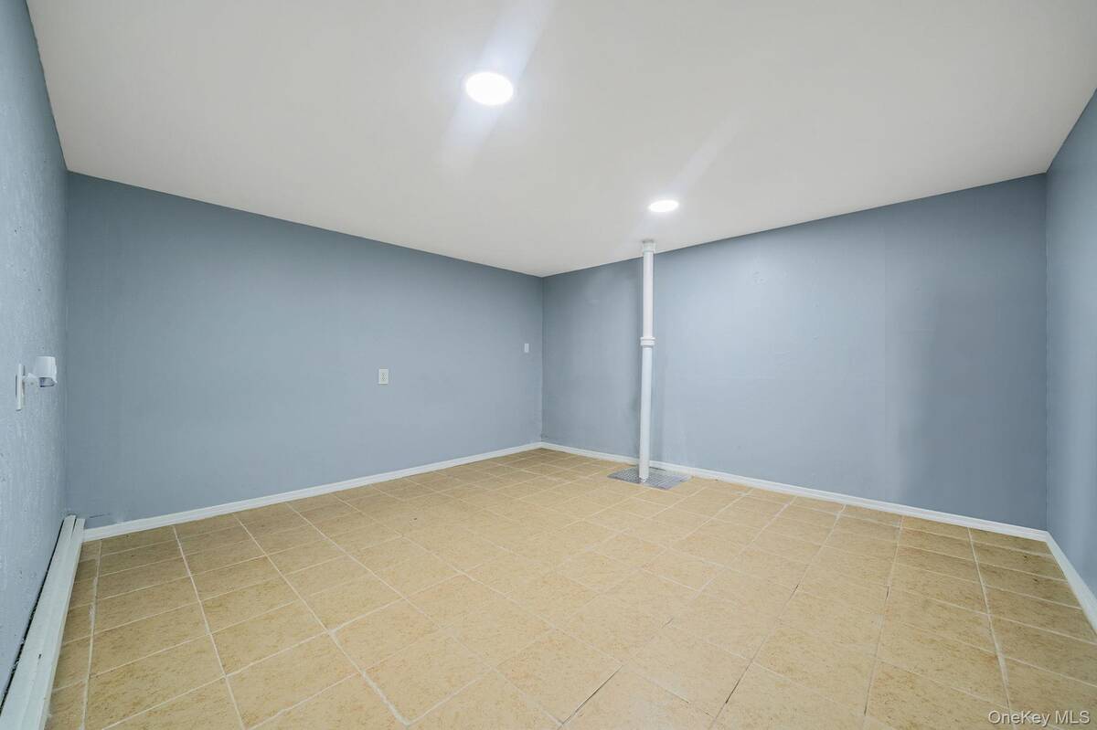 #23 photo, 55 Clifton Place, Port Jefferson Station , NY 11776