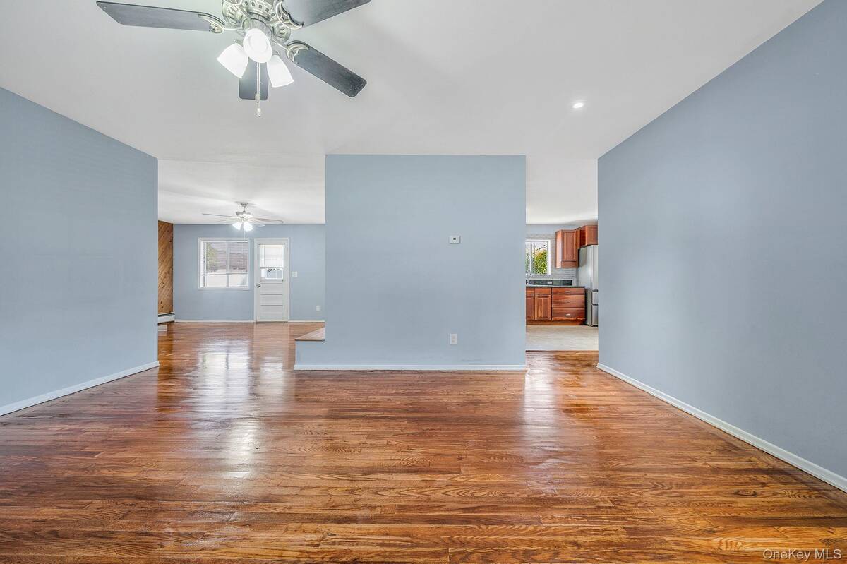 #6 photo, 55 Clifton Place, Port Jefferson Station , NY 11776