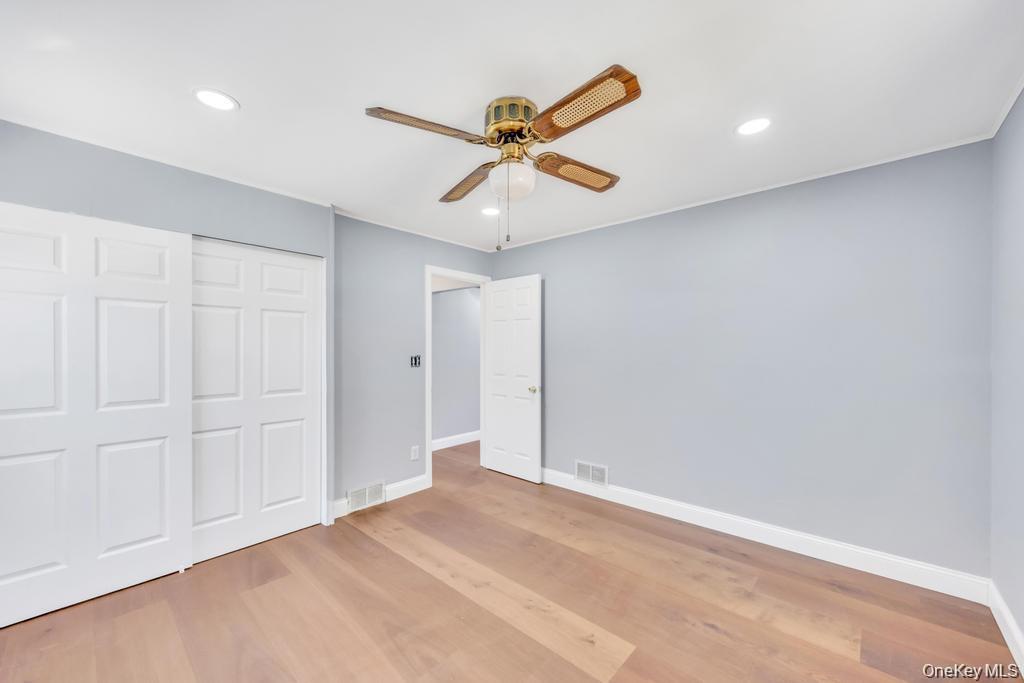 #20 photo, 358 Eastwood Boulevard, サフォーク郡 Centereach , NY 11720