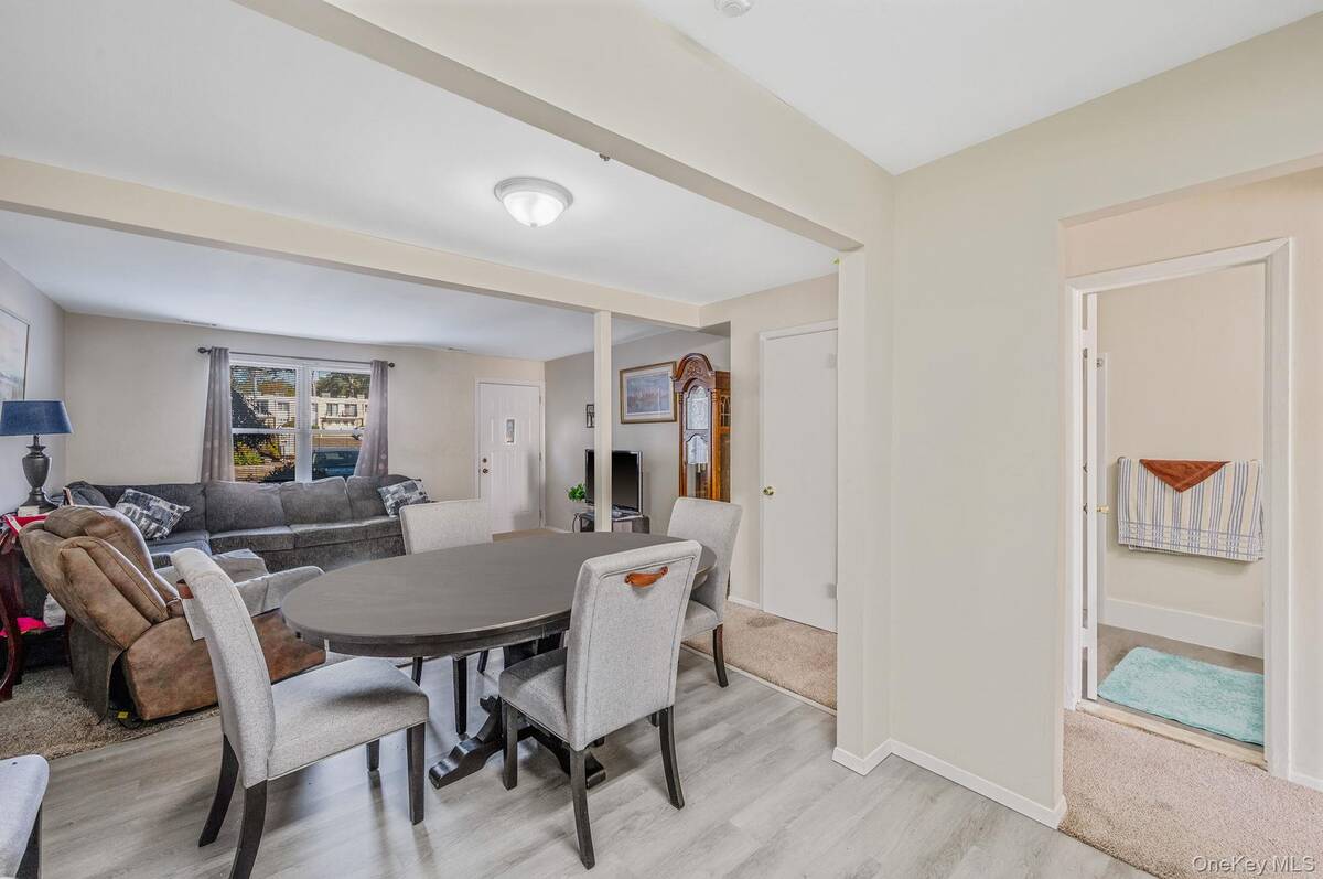 #10 photo, 63 Rocky Point Yaphank Road, #80, サフォーク郡 Rocky Point , NY 11778