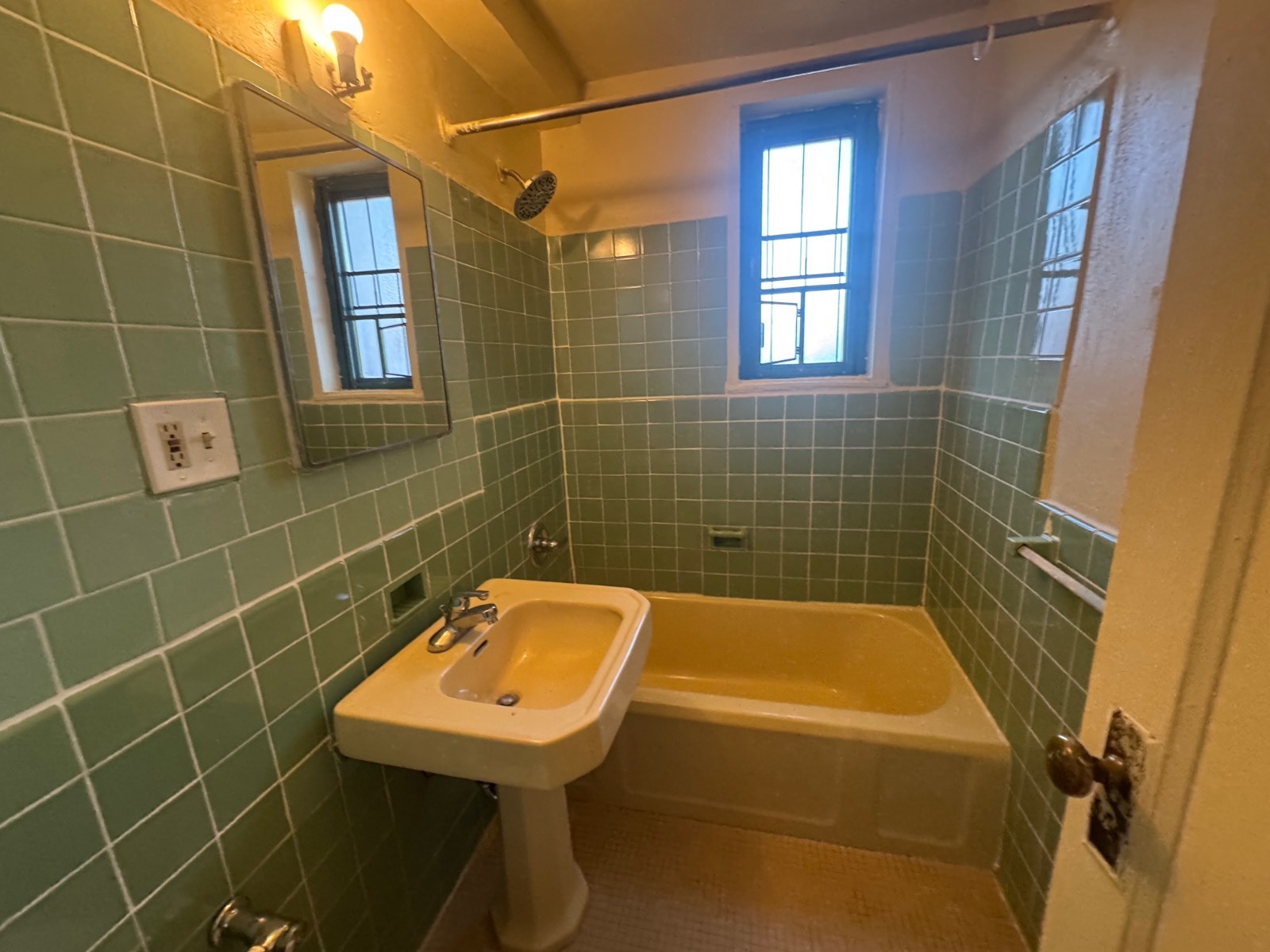 #10 photo, 1925 MCGraw Ave, #8F, ブロンクス区 Parkchester , NY 10462