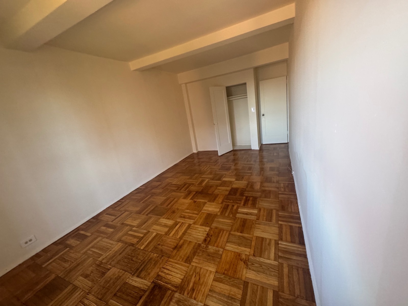 #15 photo, 1925 MCGraw Ave, #8F, ブロンクス区 Parkchester , NY 10462