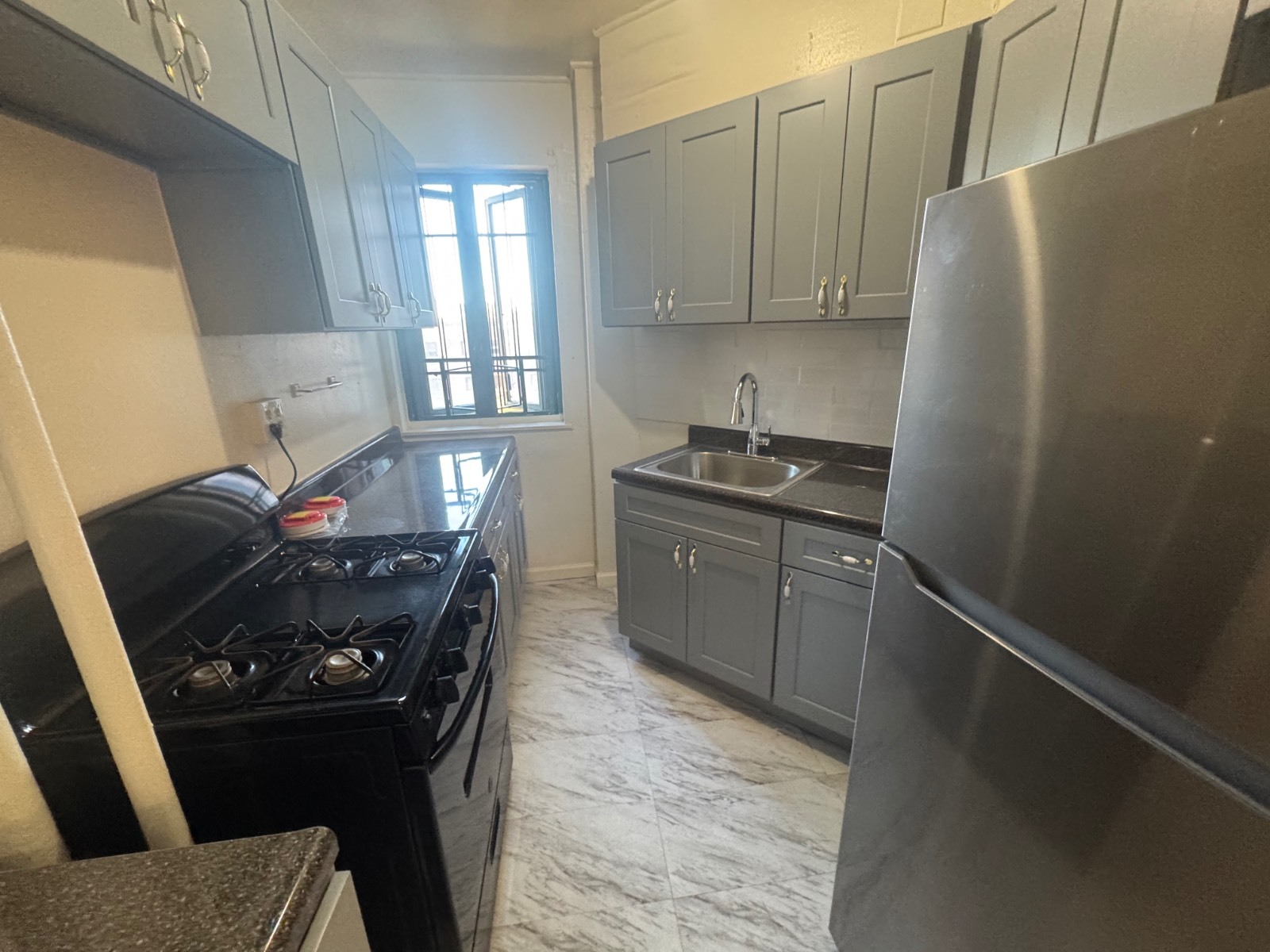 #3 photo, 1925 MCGraw Ave, #8F, ブロンクス区 Parkchester , NY 10462