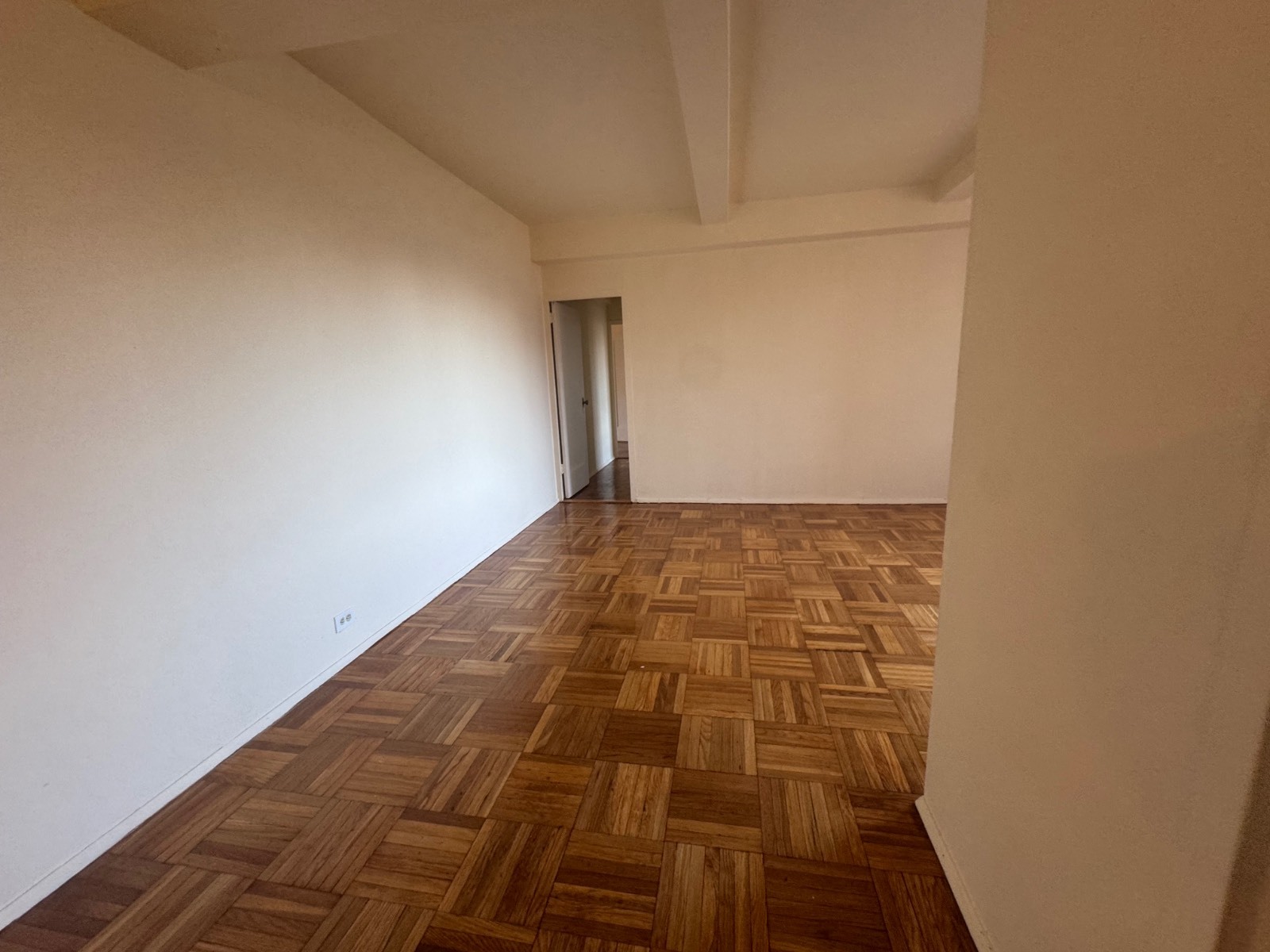 #9 photo, 1925 MCGraw Ave, #8F, ブロンクス区 Parkchester , NY 10462