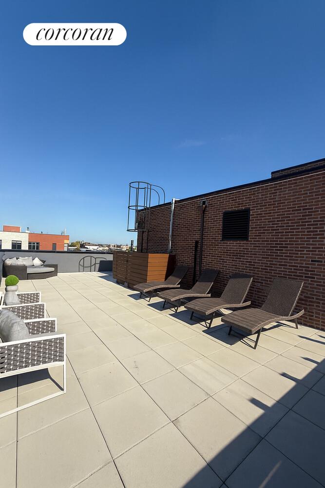 #11 photo, Ditmars Steinway, Ditmars Steinway , NY 11105