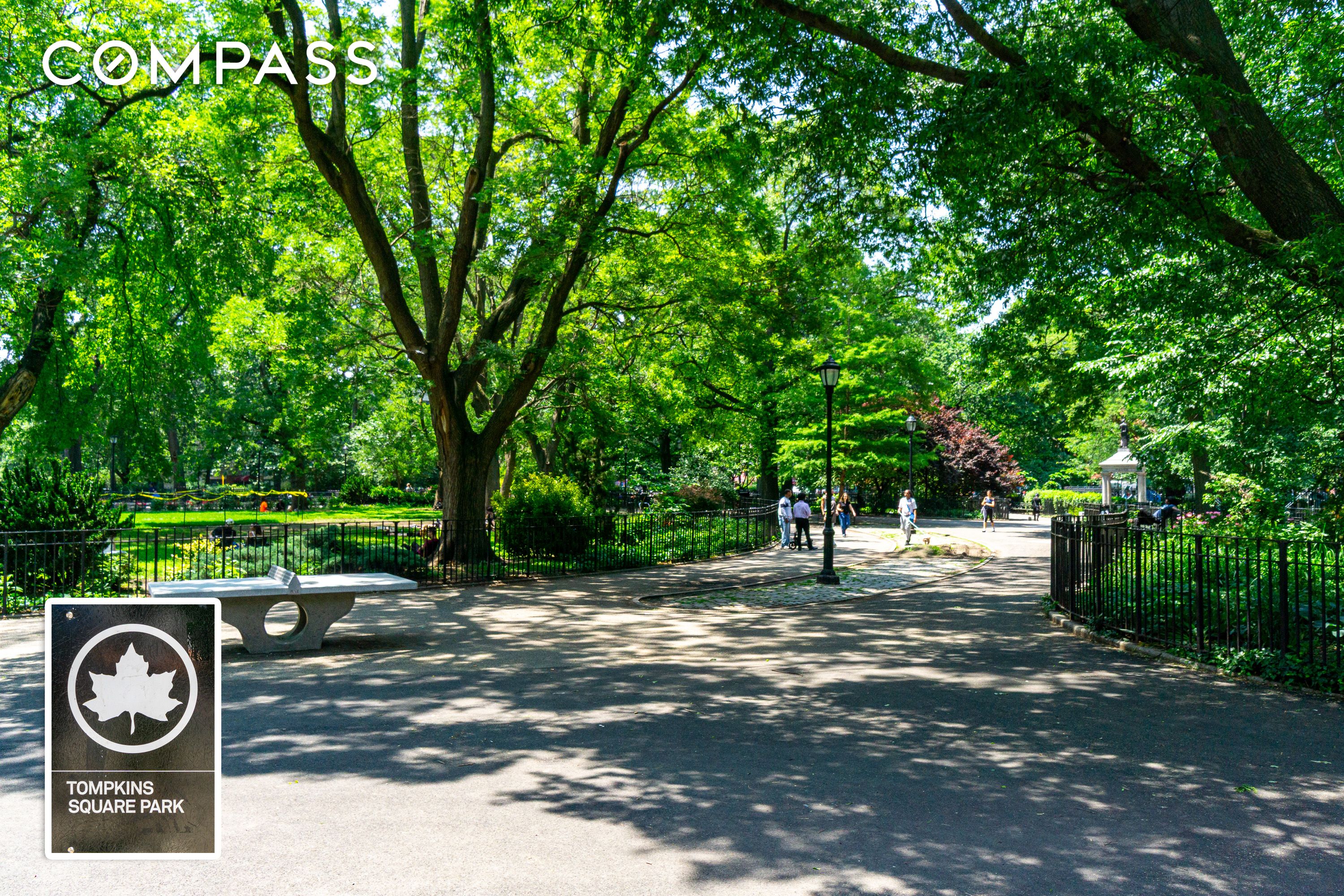 #19 photo, New York City, マンハッタン East Village , NY 10003