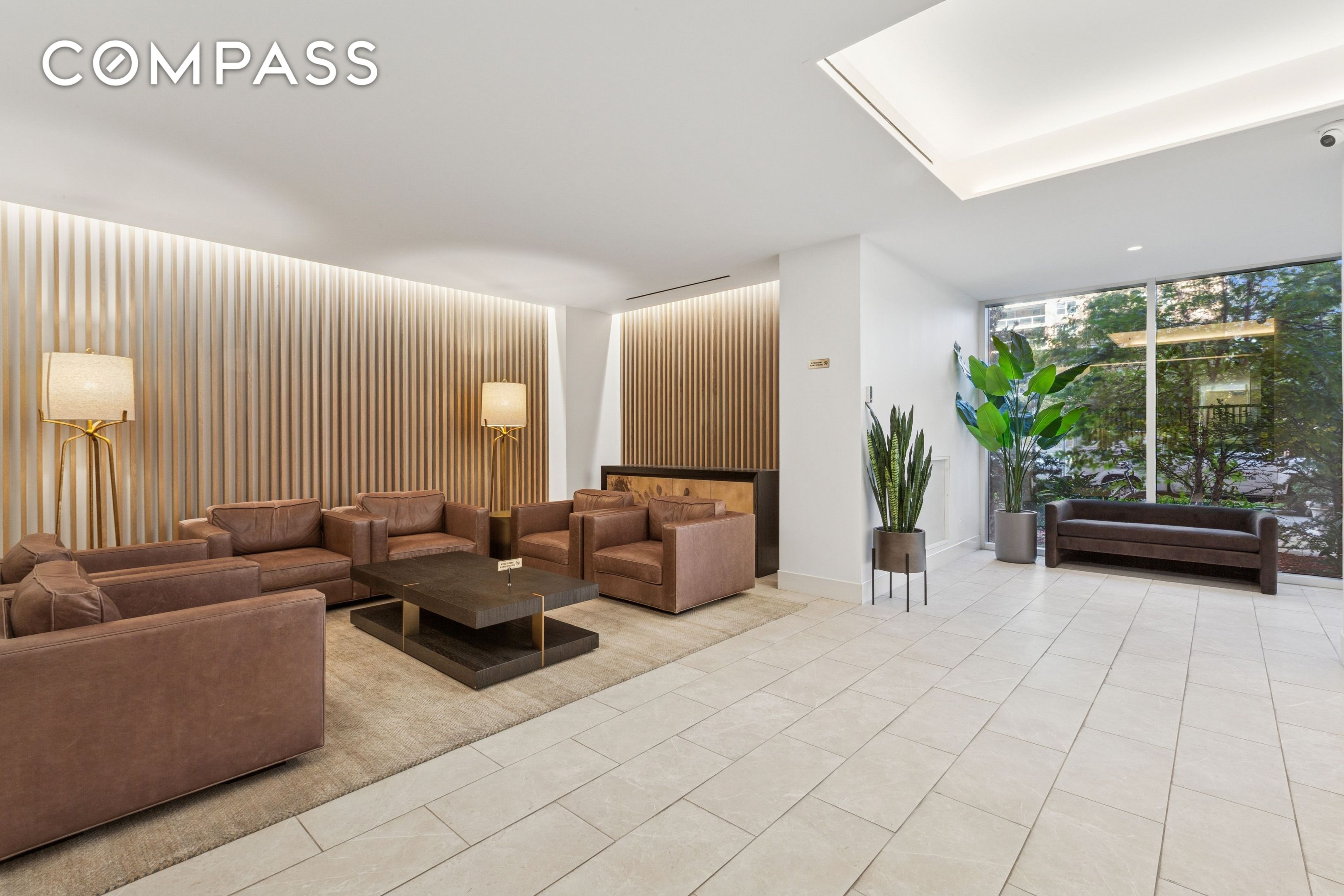 #10 photo, 70-25 Yellowstone Boulevard, クイーンズ区 Forest Hills , NY 11375