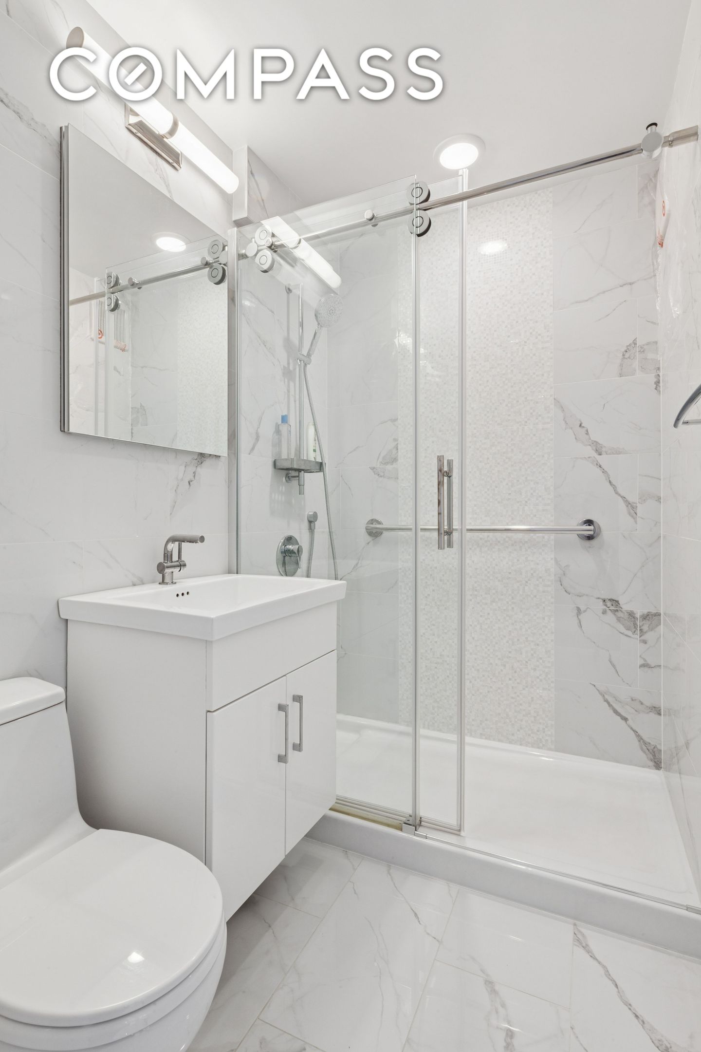 #8 photo, 70-25 Yellowstone Boulevard, クイーンズ区 Forest Hills , NY 11375