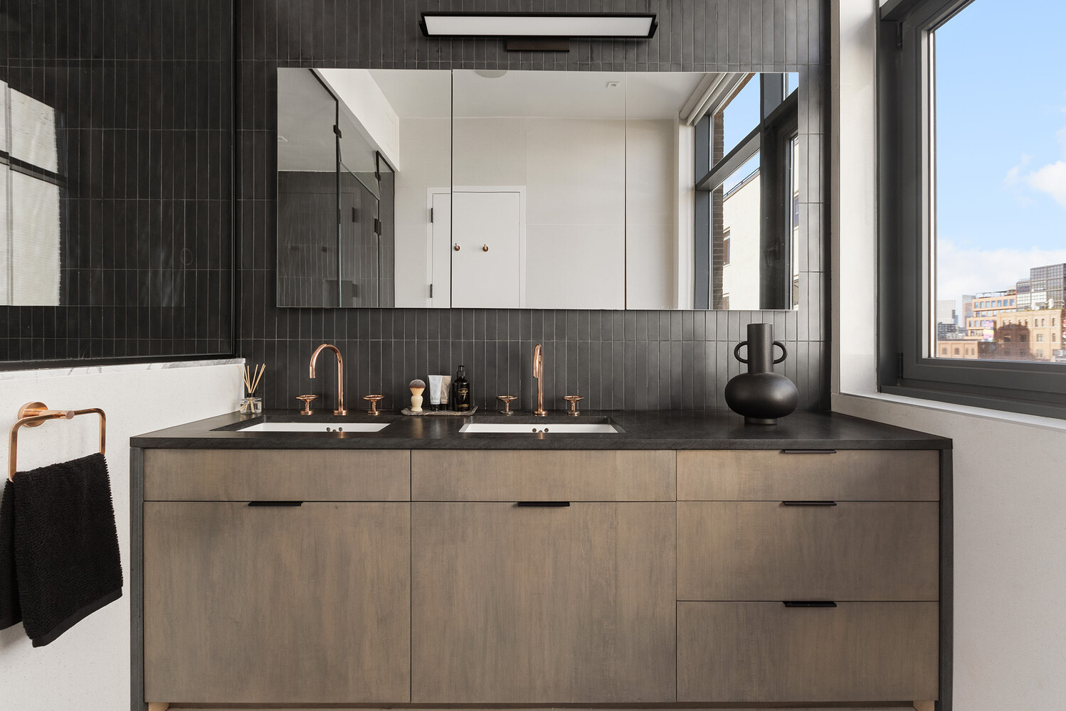 #12 photo, 113 N 9TH Street, Williamsburg,North , NY 11249