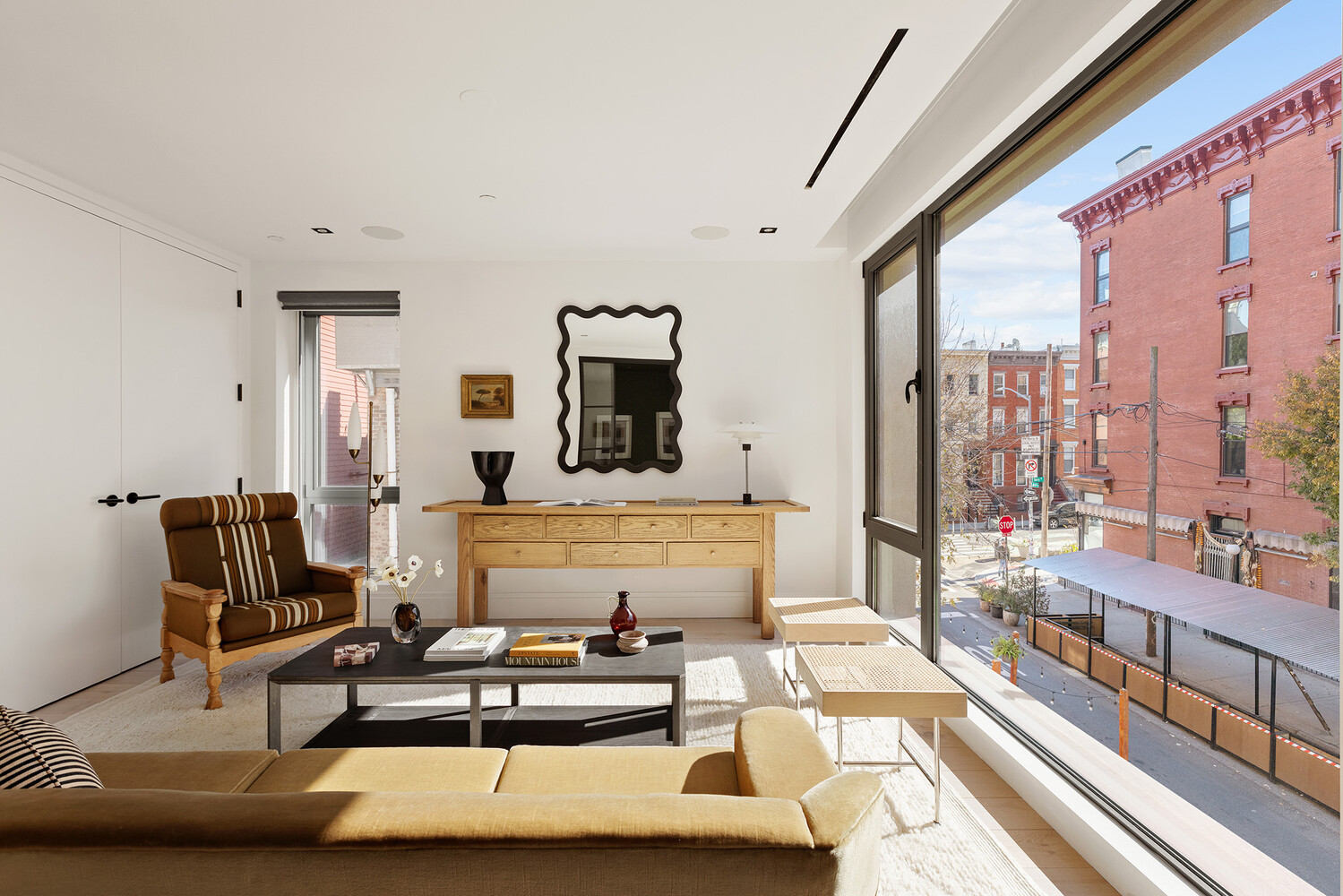 #7 photo, 113 N 9TH Street, Williamsburg,North , NY 11249