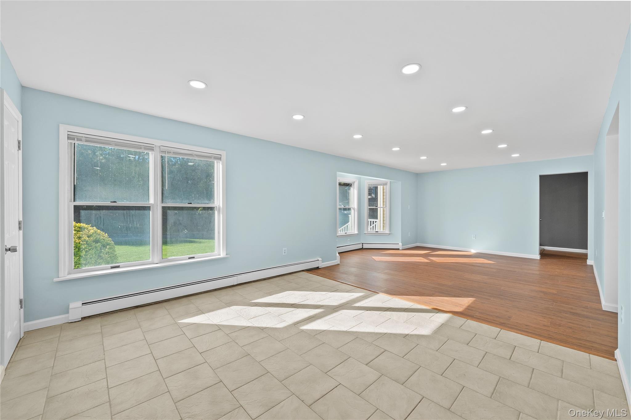 #11 photo, 11A Grand Avenue, サフォーク郡 Yaphank , NY 11980