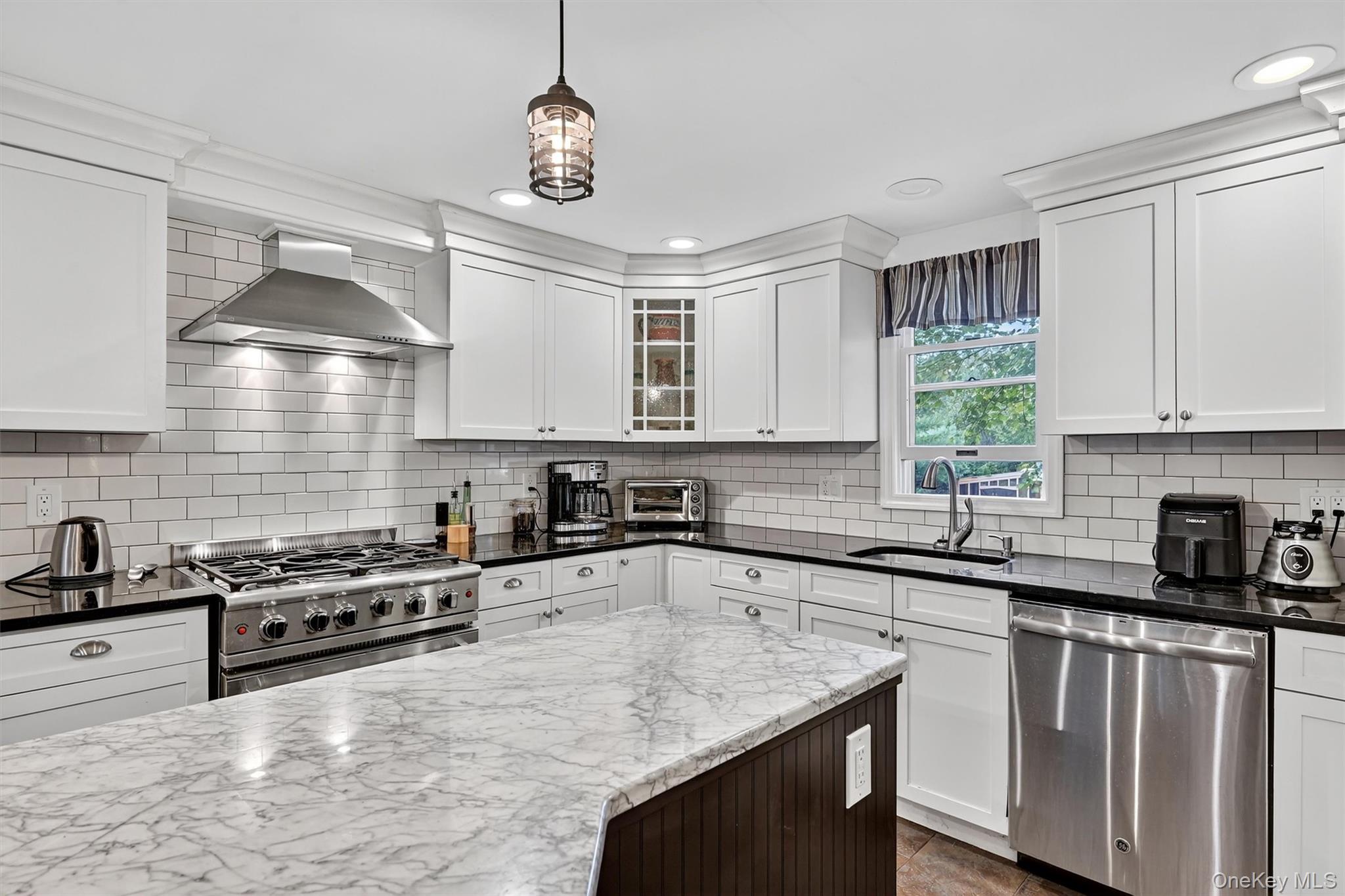 #12 photo, 11 Chester Avenue, Congers , NY 10920