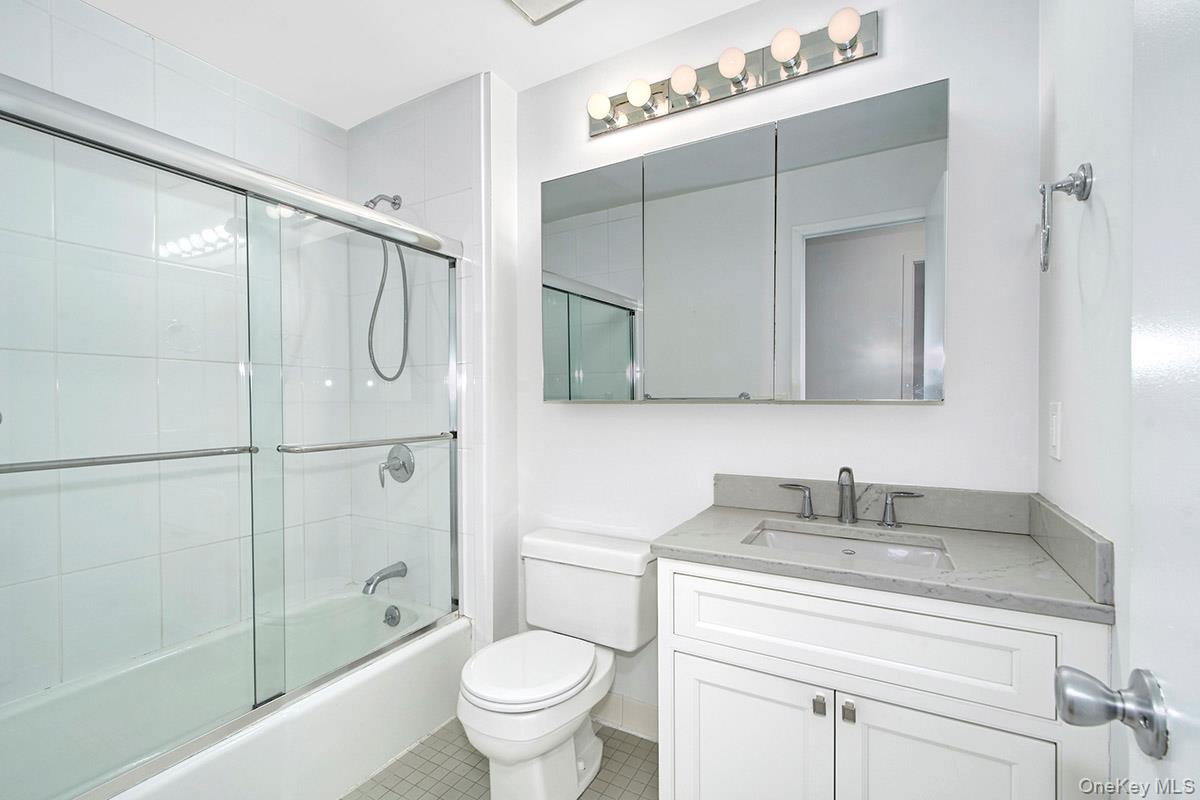 #13 photo, 300 Livingston Avenue, Mamaroneck , NY 10543