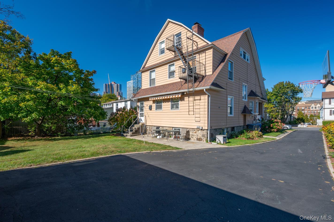 #4 photo, 52 Lafayette Street, New Rochelle , NY 10805