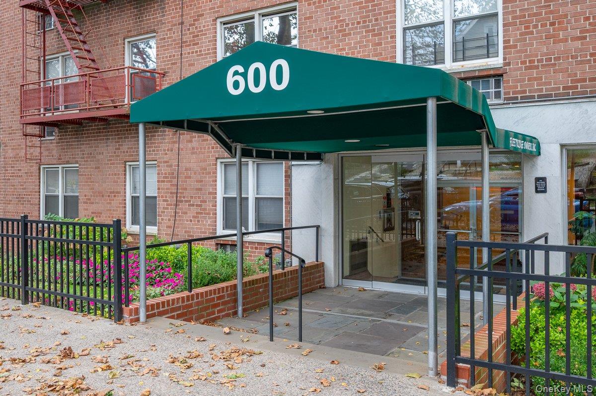 #18 photo, 600 Locust Street, Mount Vernon , NY 10552