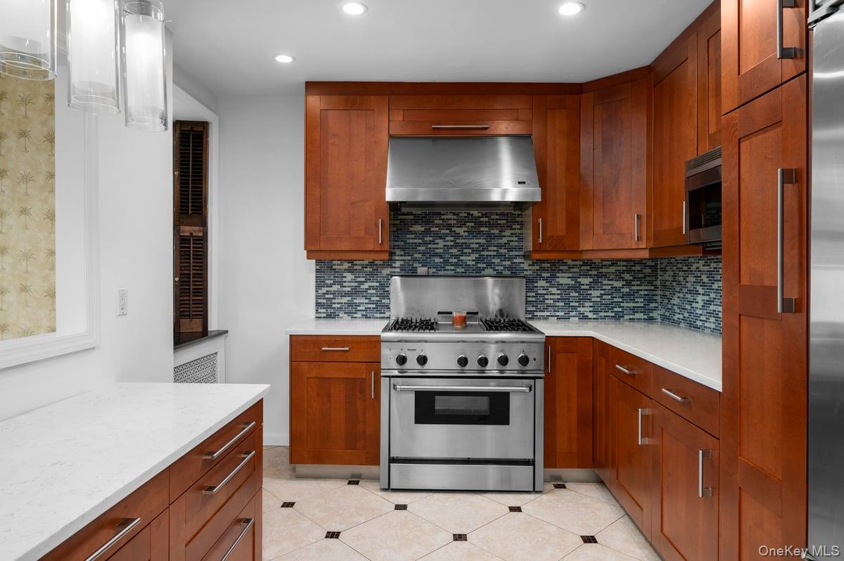 #4 photo, 600 Locust Street, Mount Vernon , NY 10552