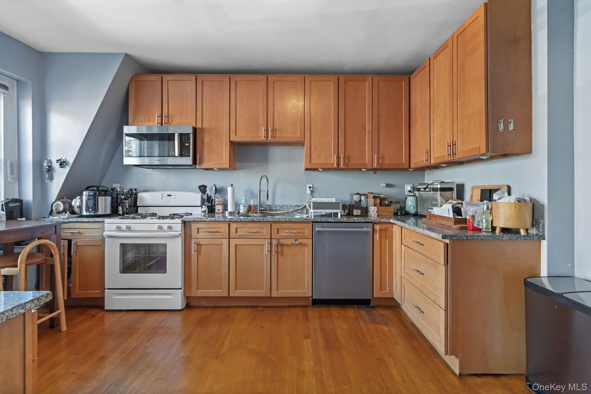 #10 photo, 108 Van Guilder Avenue, New Rochelle , NY 10801