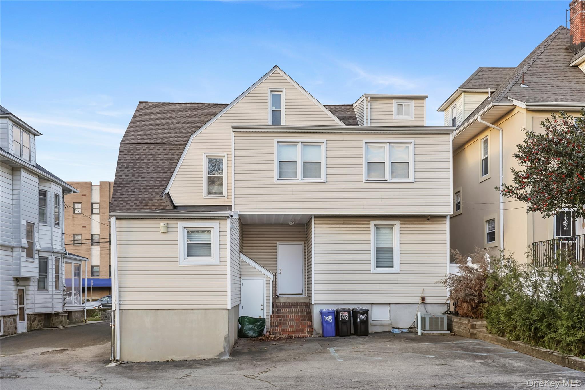 #4 photo, 108 Van Guilder Avenue, New Rochelle , NY 10801