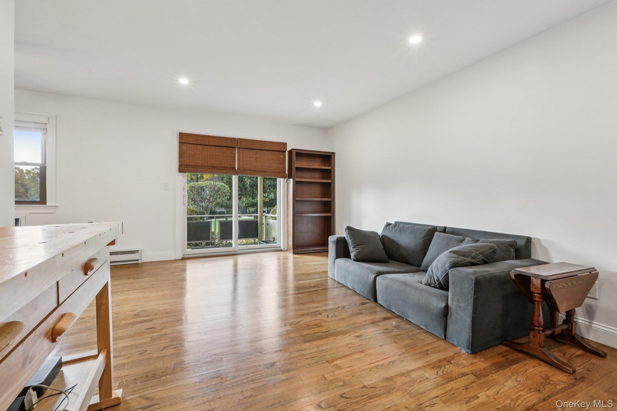 #11 photo, 2 Germonds Village, Bardonia , NY 10954