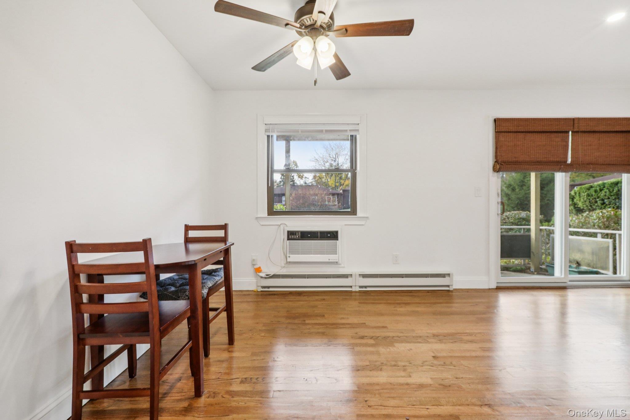 #14 photo, 2 Germonds Village, Bardonia , NY 10954