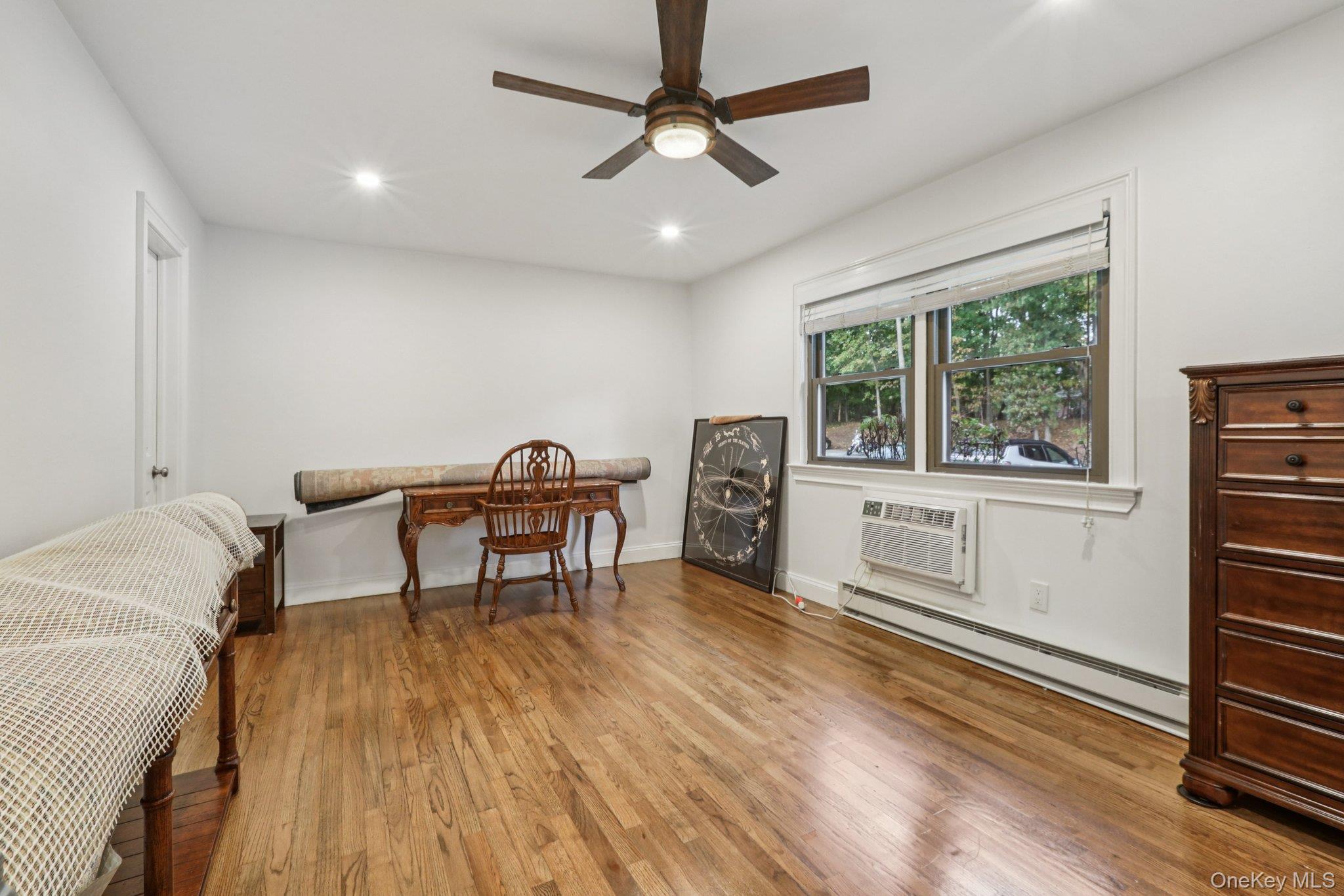 #20 photo, 2 Germonds Village, Bardonia , NY 10954