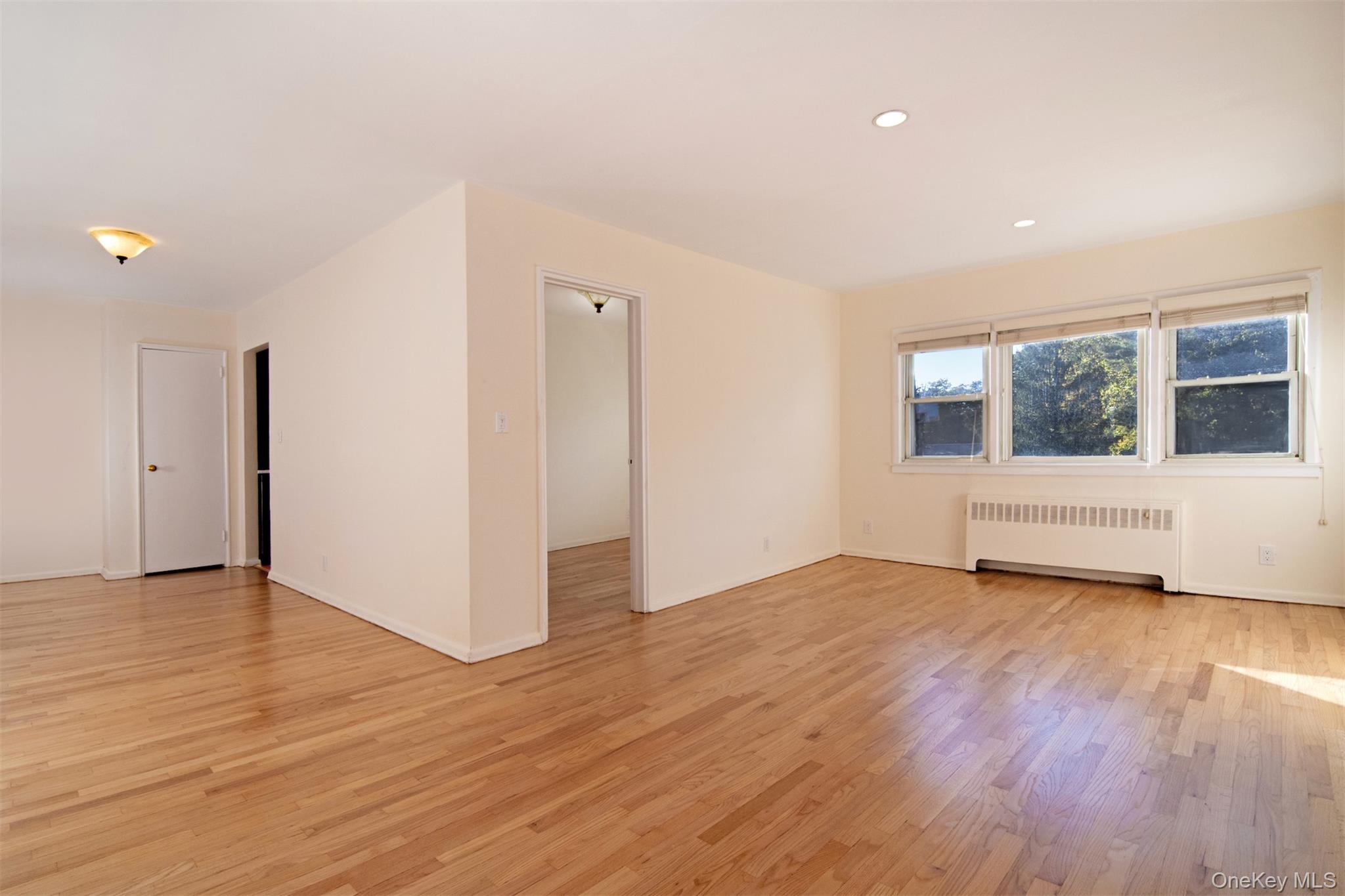 #8 photo, 140 N Broadway, Irvington , NY 10533