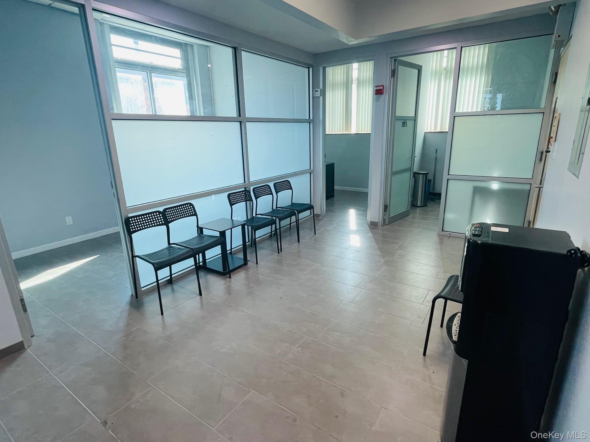 #2 photo, 6402 8 Avenue, ブルックリン区 Brooklyn , NY 11220