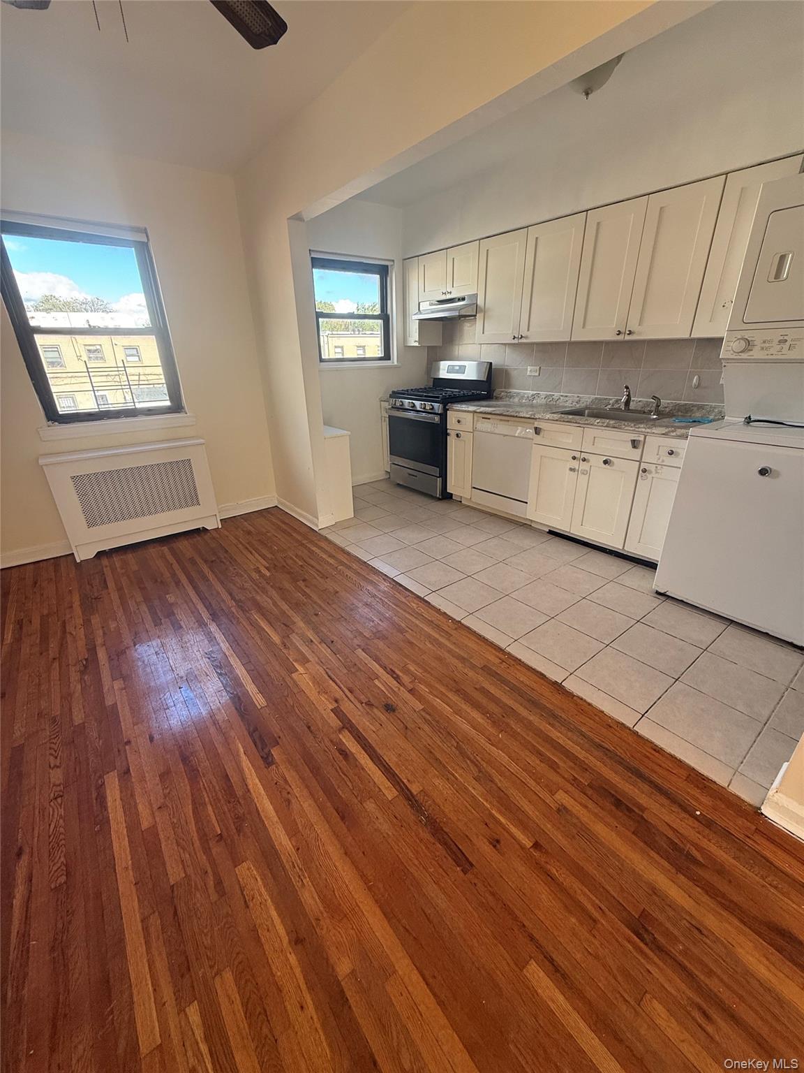 #3 photo, 144-29 72 Avenue, Flushing , NY 11367